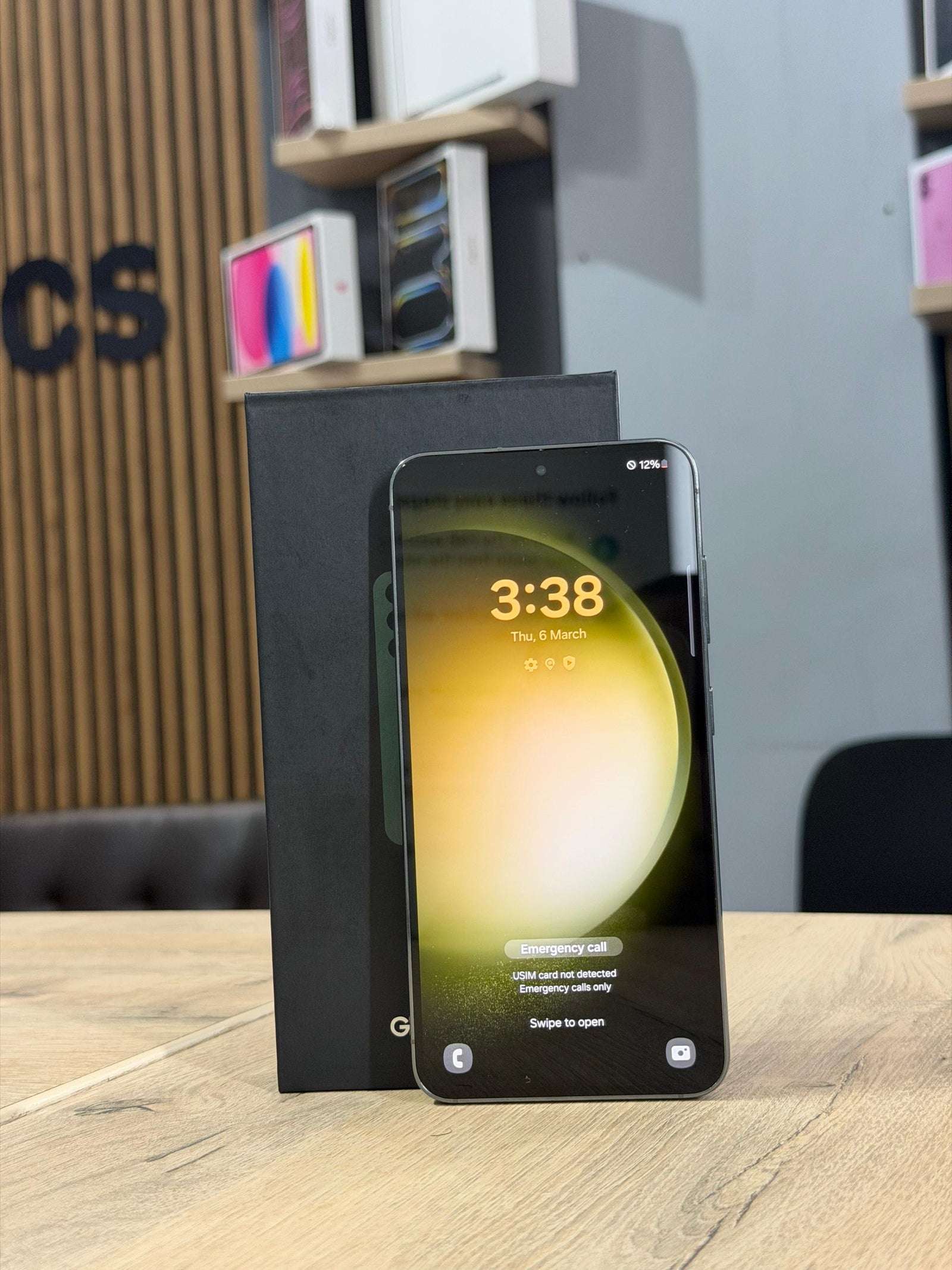 Used Samsung S23 Green- 256GB