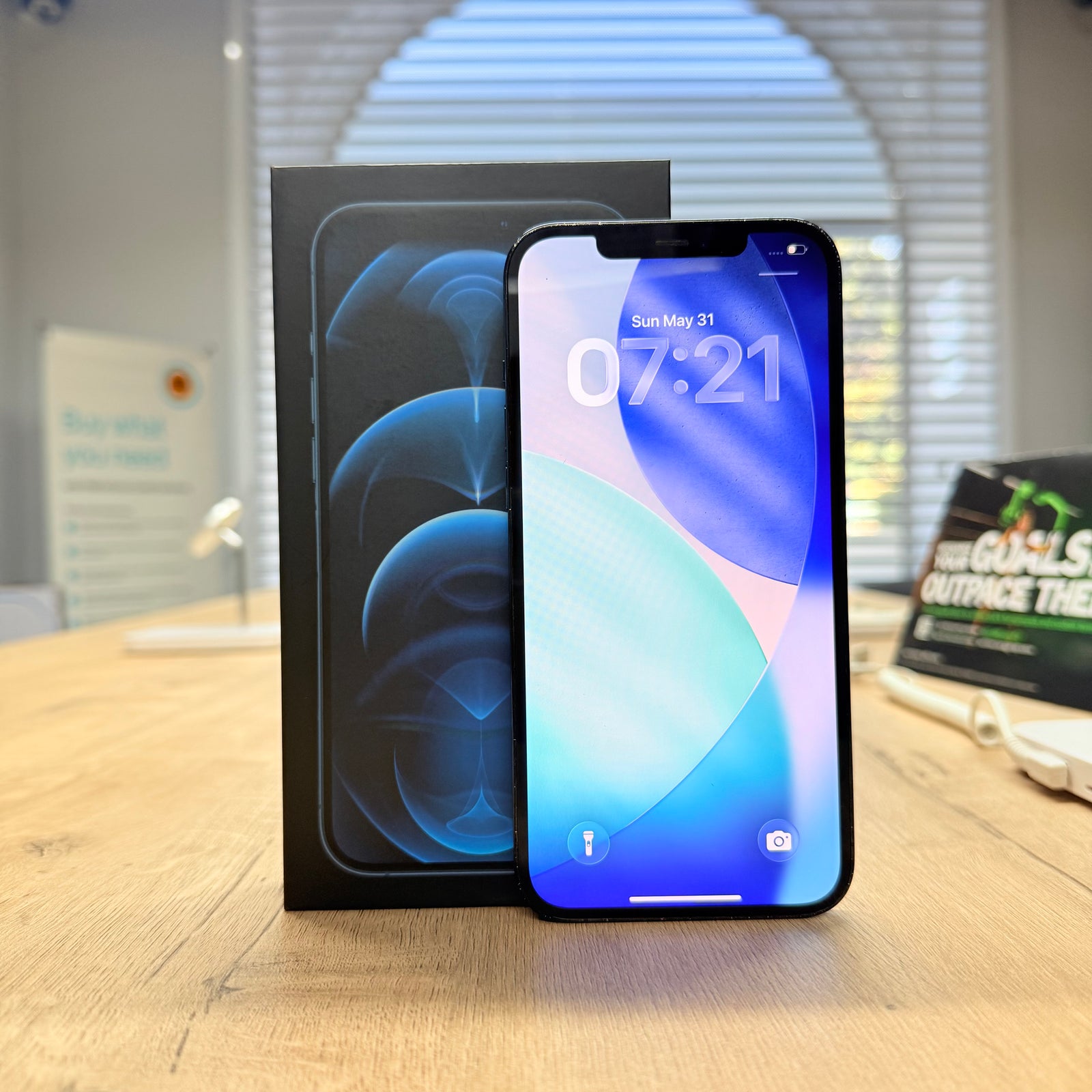 Used iPhone 12 Pro Max Pacific Blue - 256GB/ BH 100%