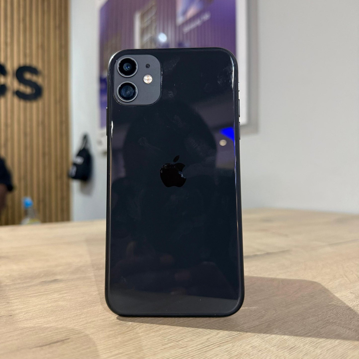 Used iPhone 11 128GB - Black