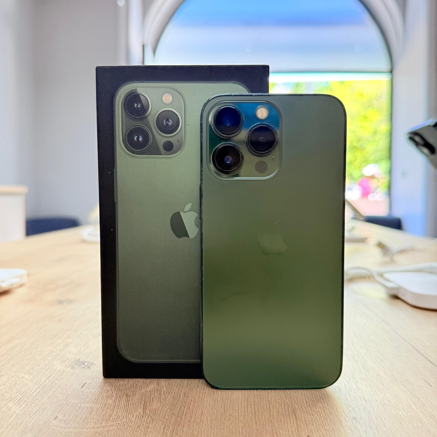 Used iPhone 13 Pro 128GB - Alpine Green