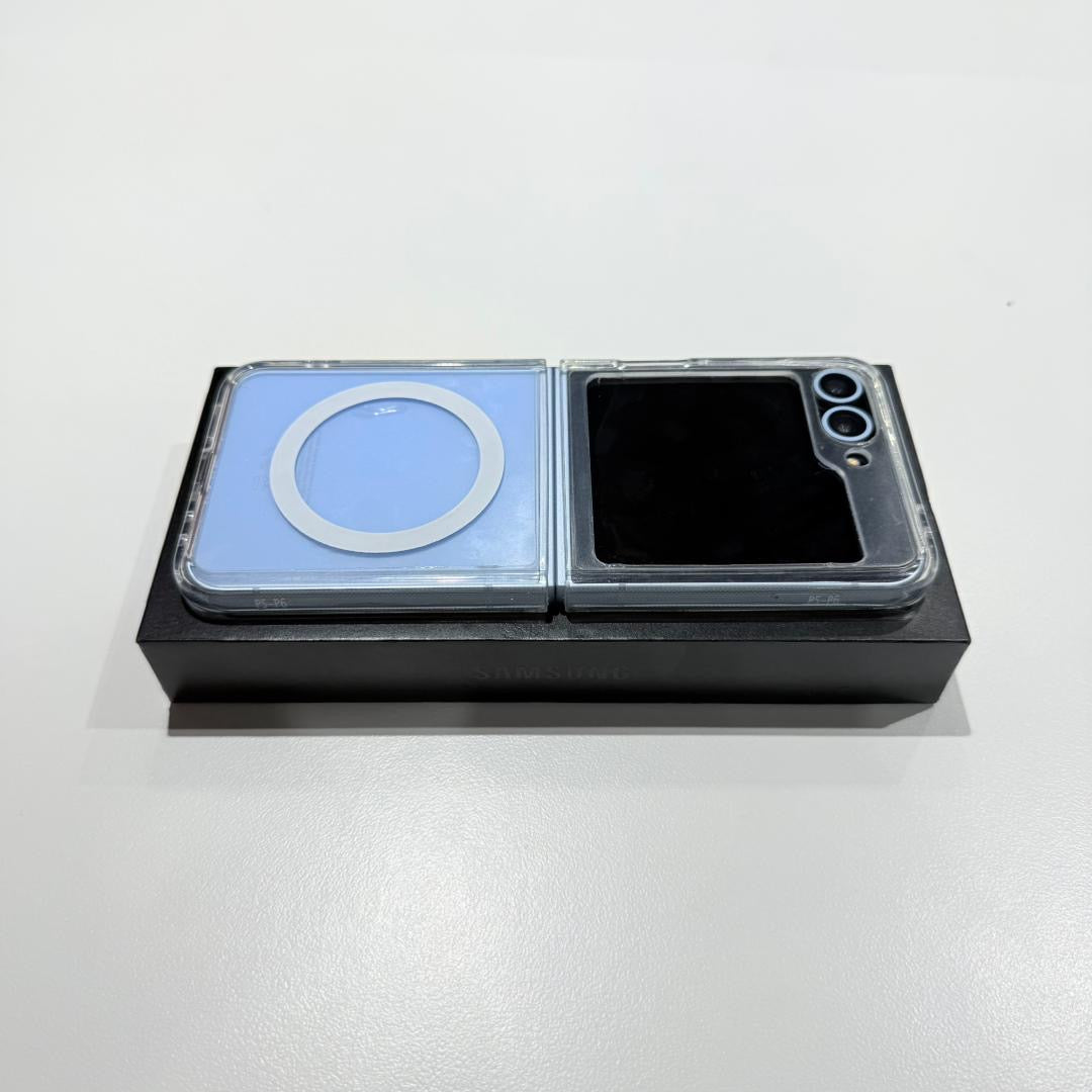 Used Samsung Z Flip 6 256GB - Blue