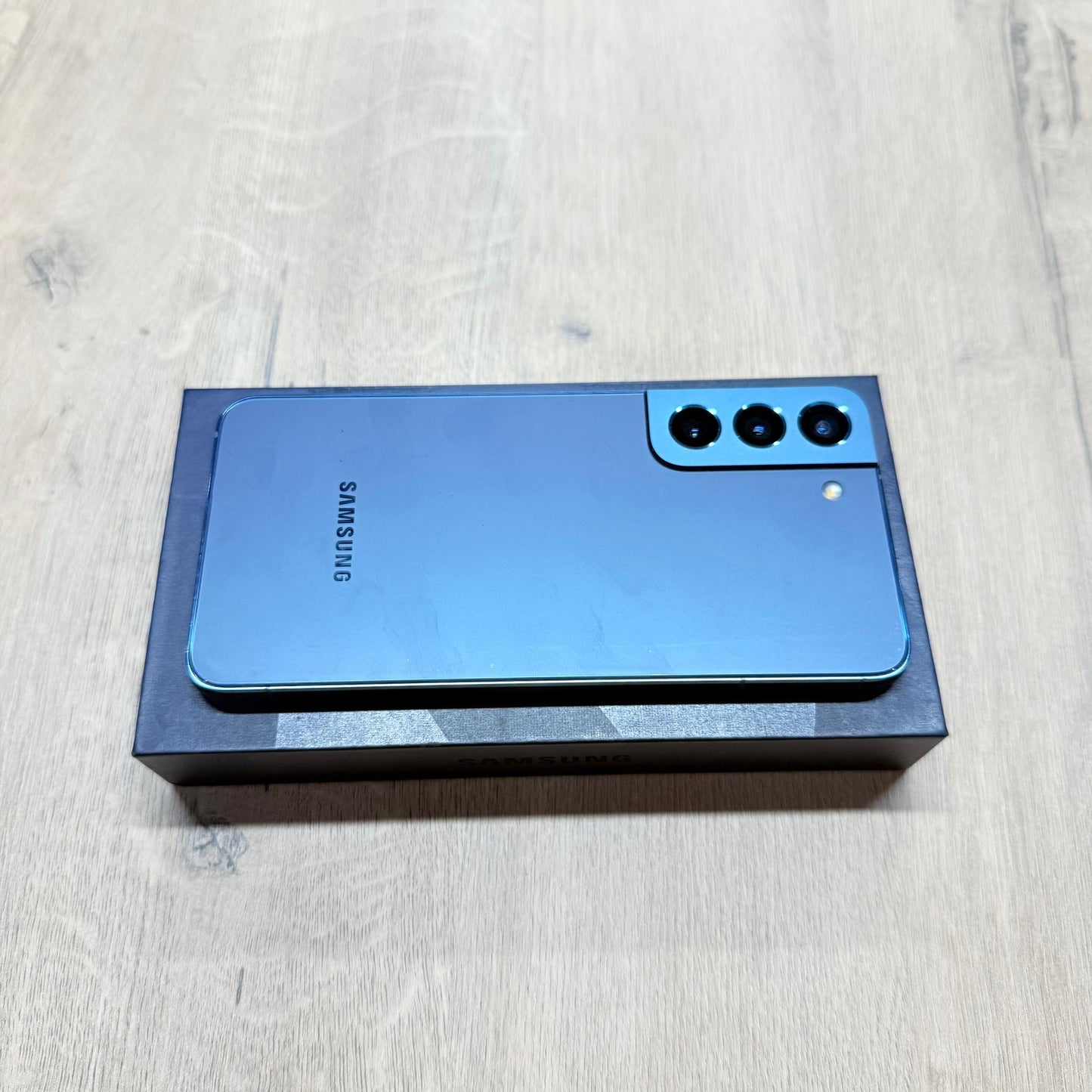 Used Samsung S22 - 256GB/ Green