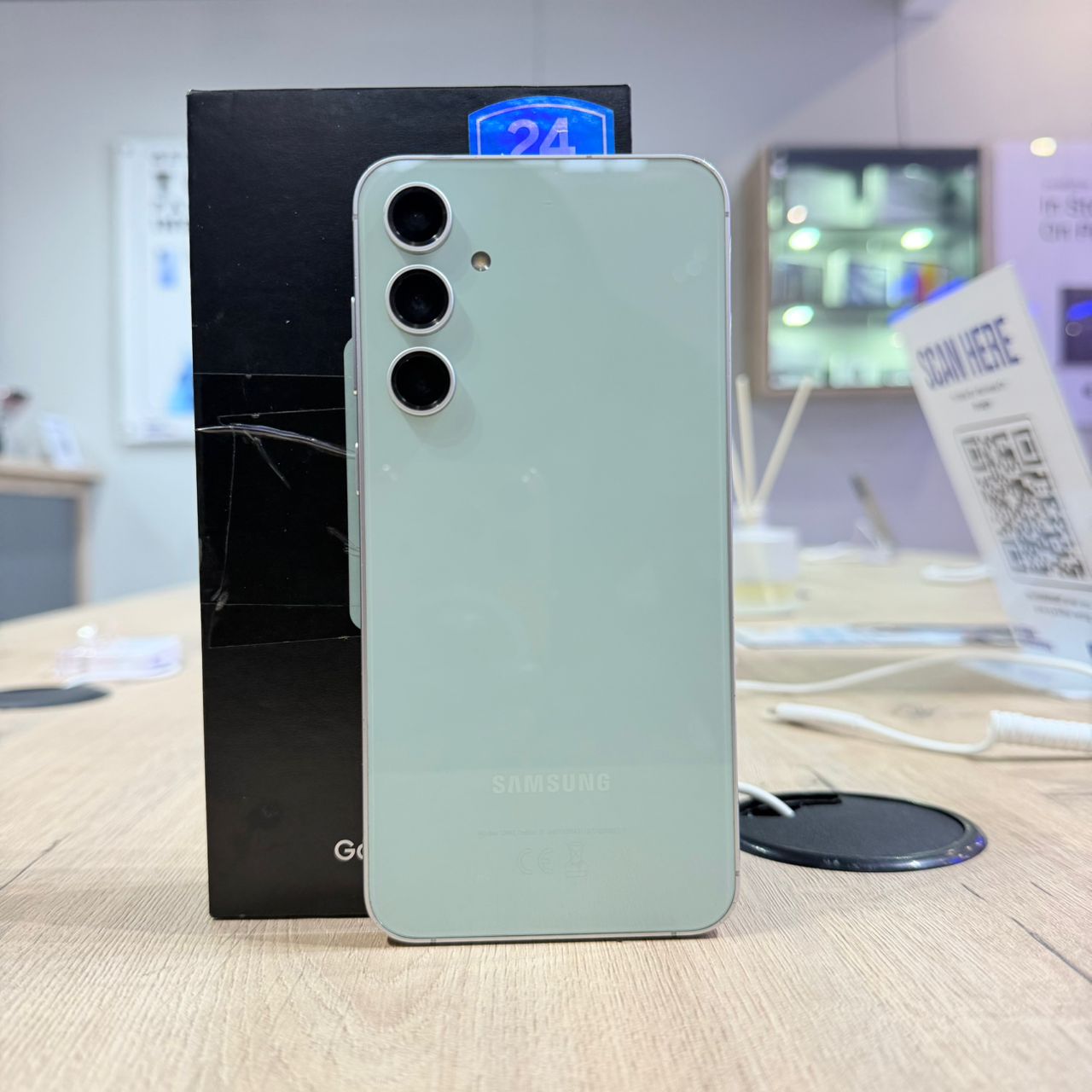 Used Samsung S23 FE 256GB - Mint