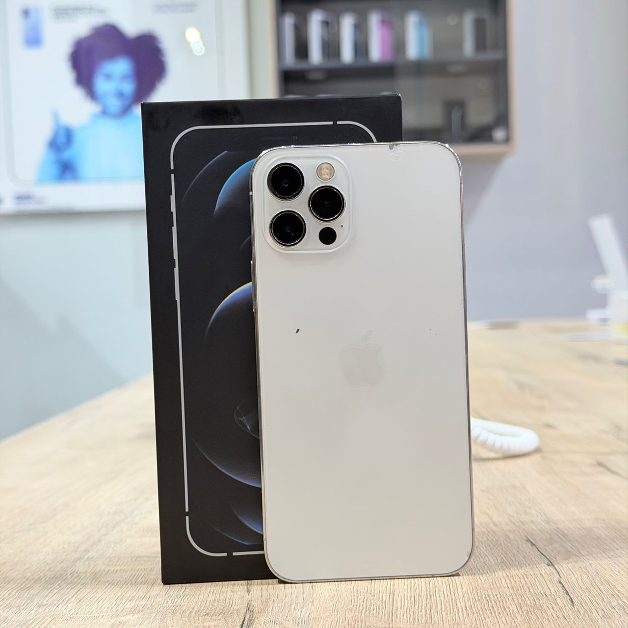 Used iPhone 12 Pro 128GB - Silver