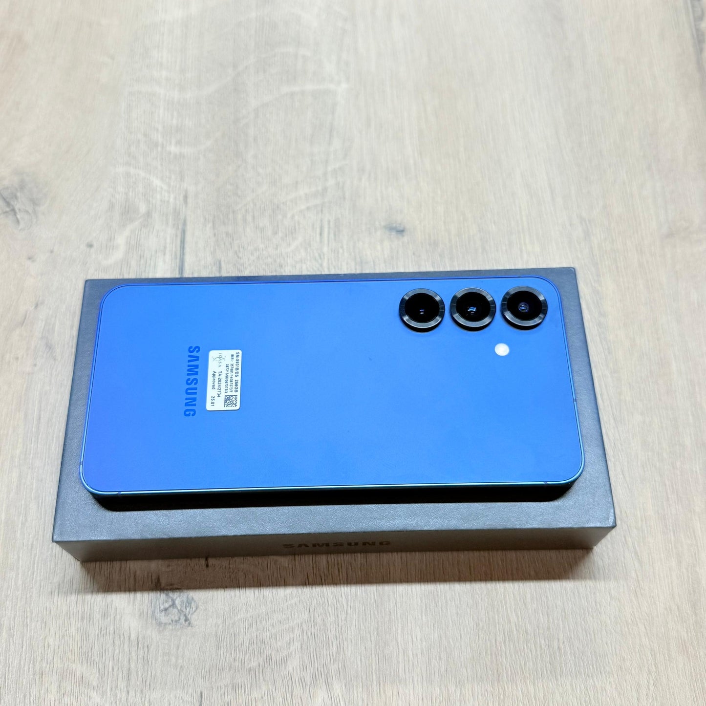 Used Samsung S25 256GB - Navy