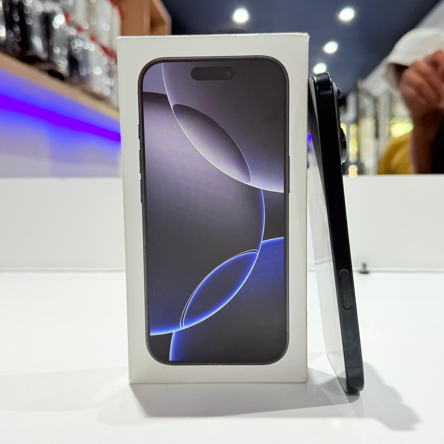 Used iPhone 16 Pro 128GB - Black Titanium