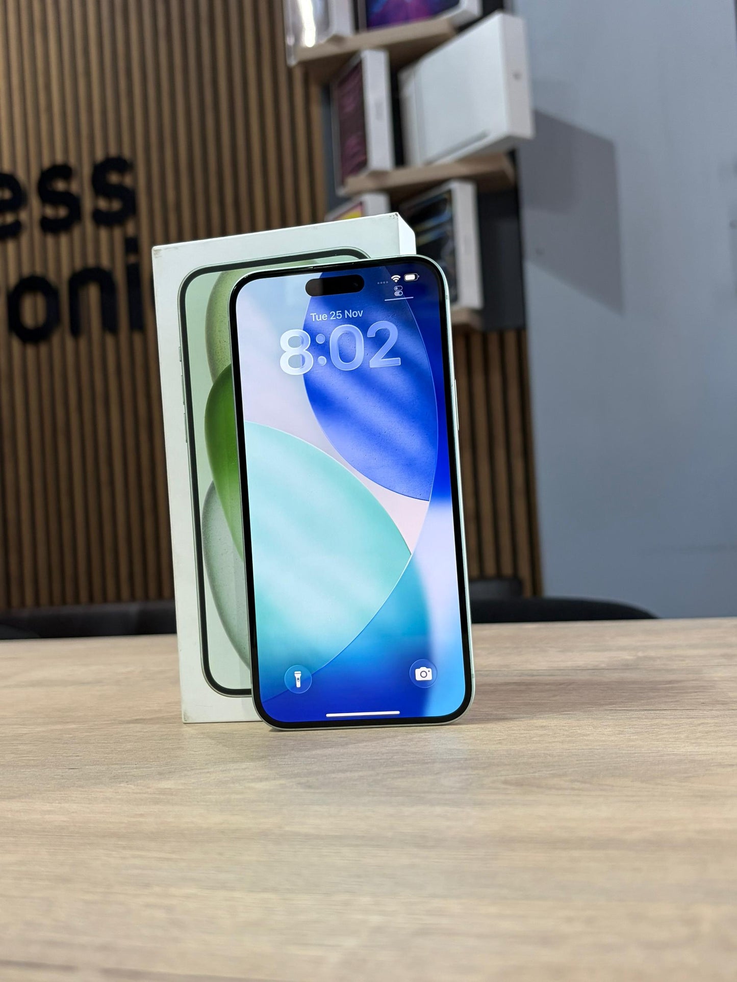 Used iPhone 15 Plus 256GB - Green