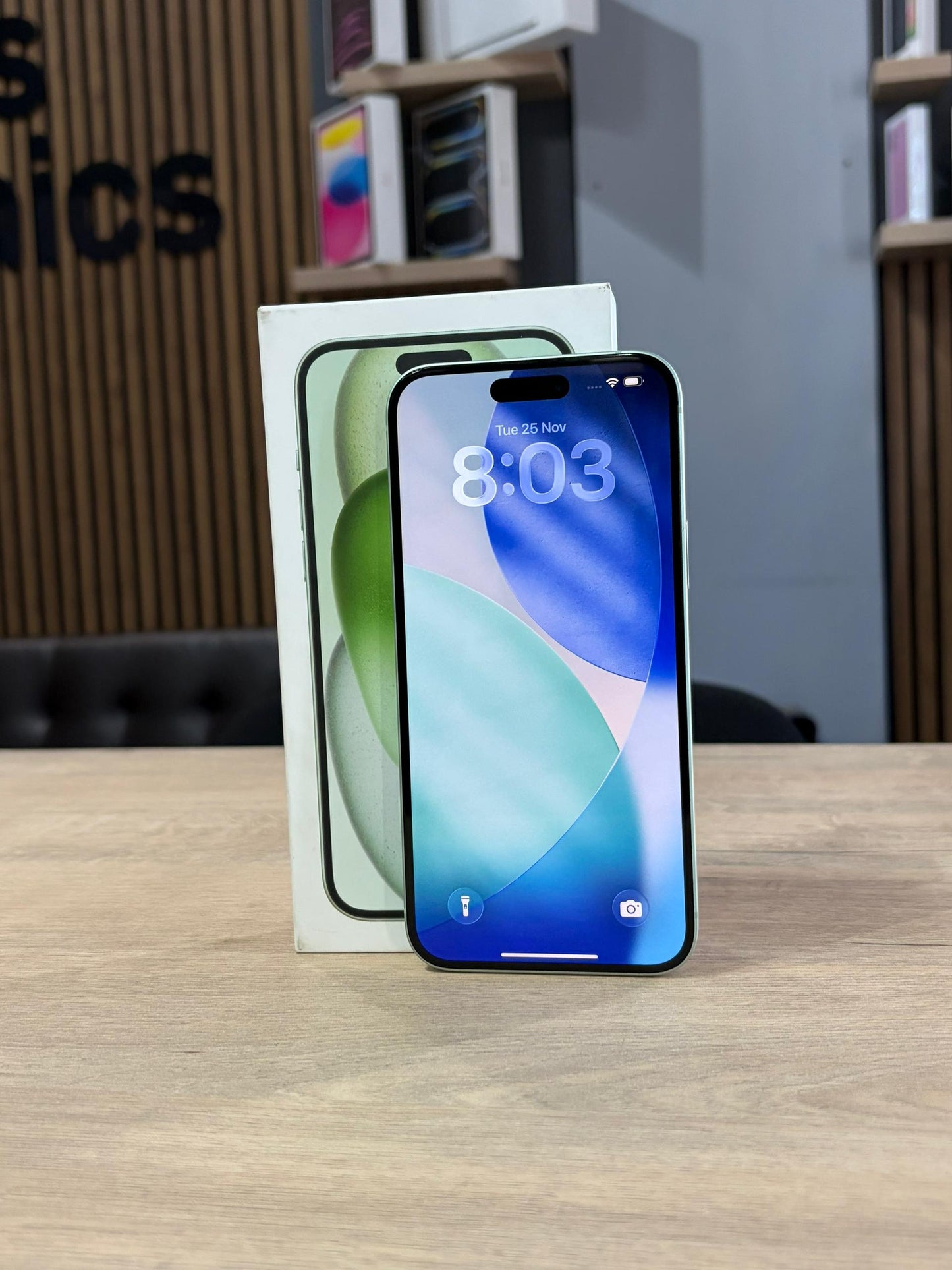 Used iPhone 15 Plus 256GB - Green