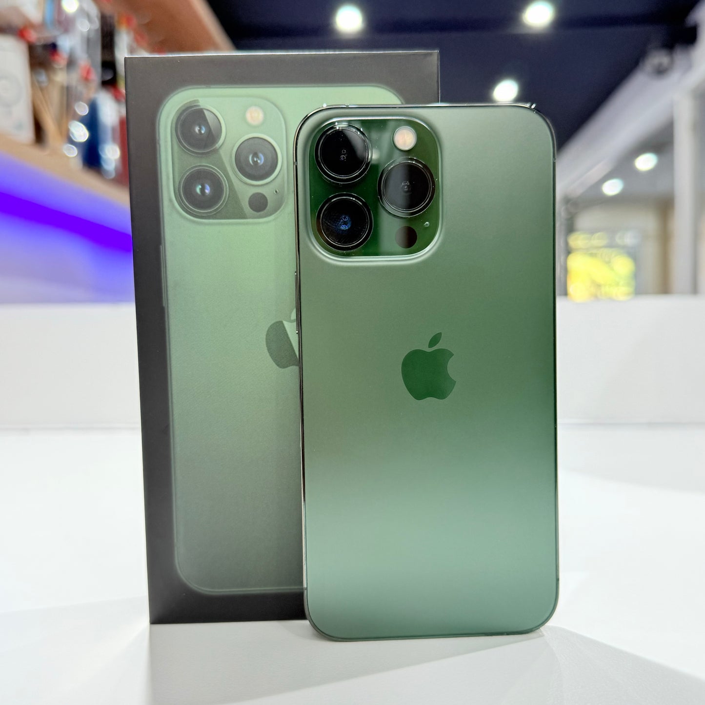 Used iPhone 13 Pro 256GB - Alpine Green