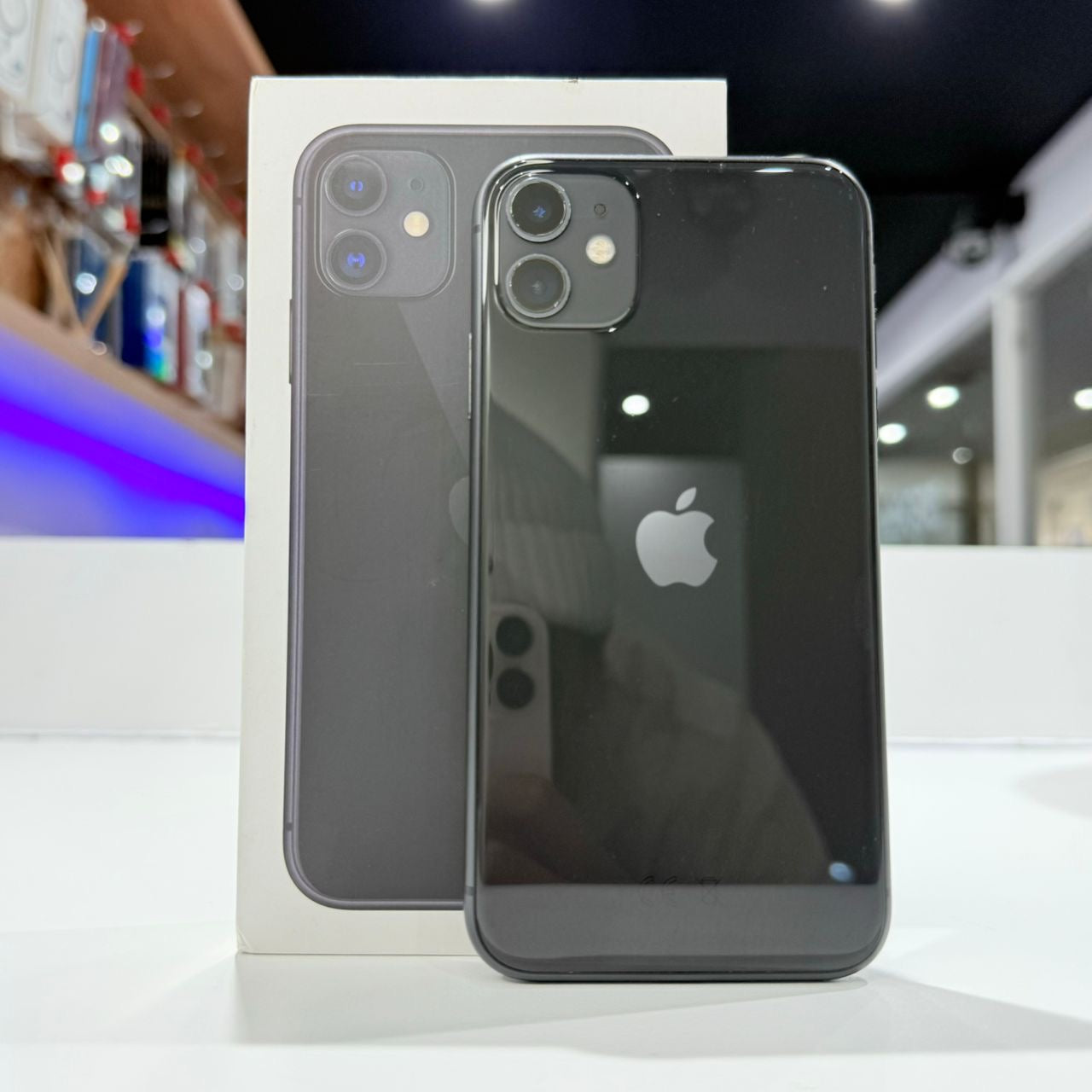 Used iPhone 11 128GB - Black