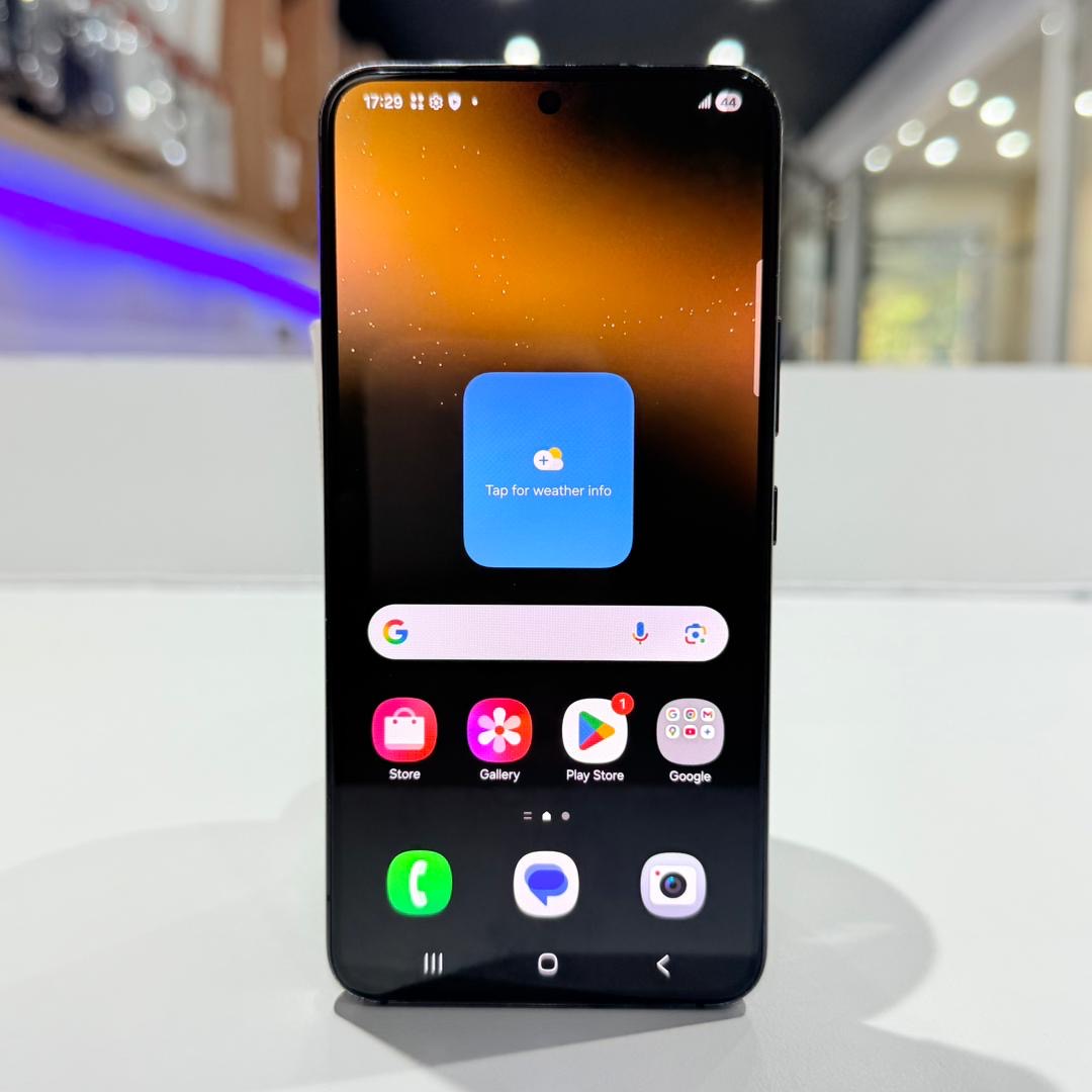 Used Samsung S22 128GB - Black