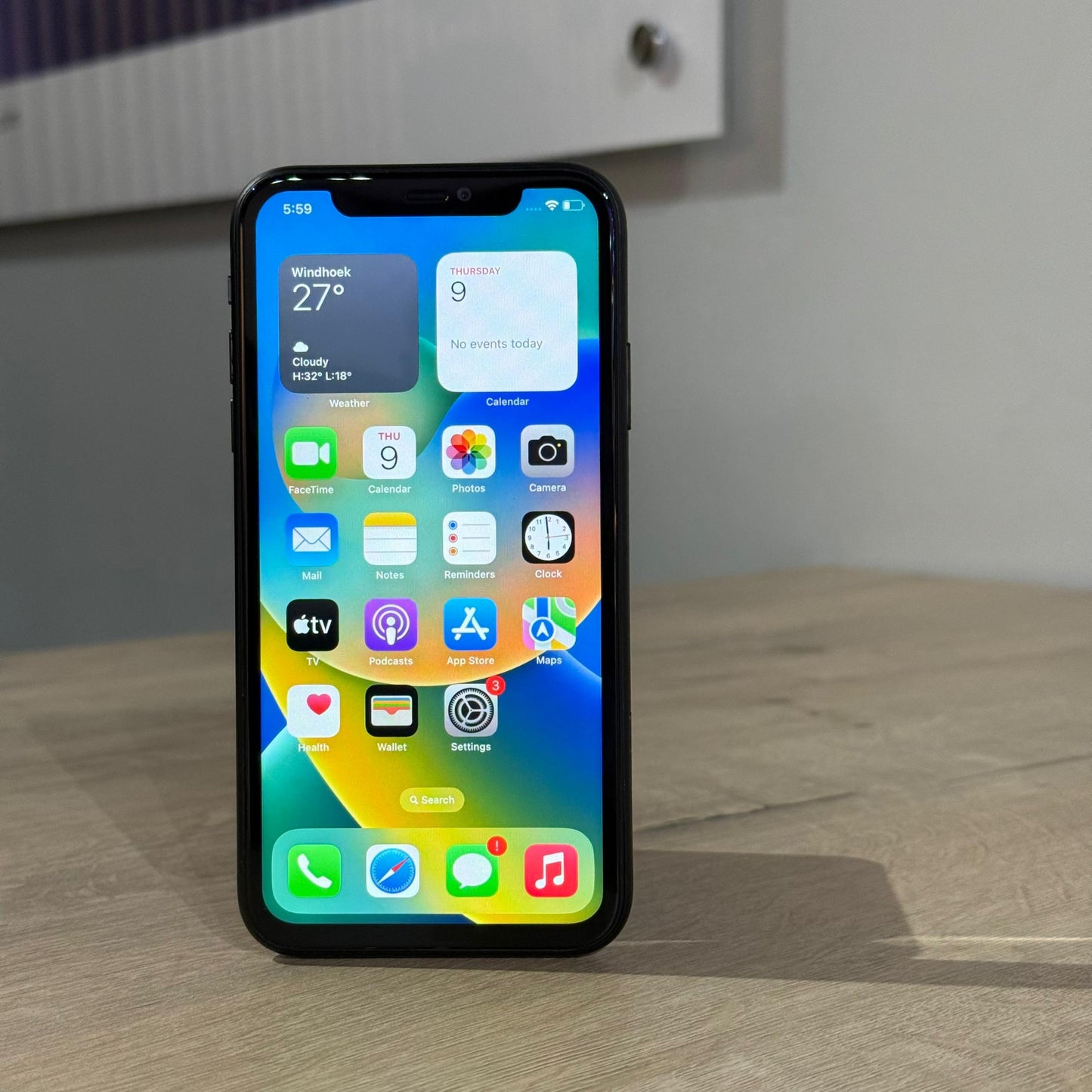 Used iPhone 11 128GB - Black