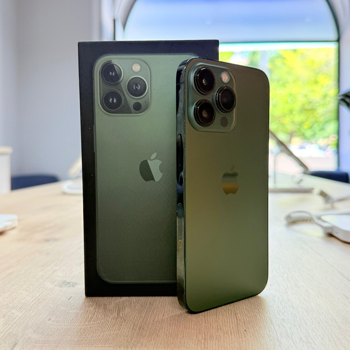 Used iPhone 13 Pro 128GB - Alpine Green