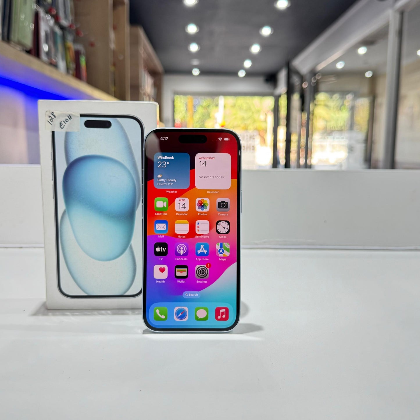 Used iPhone 15 128GB - Blue