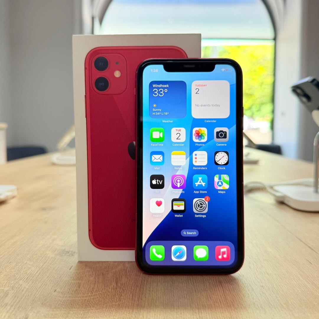 Used iPhone 11 - 64GB Red