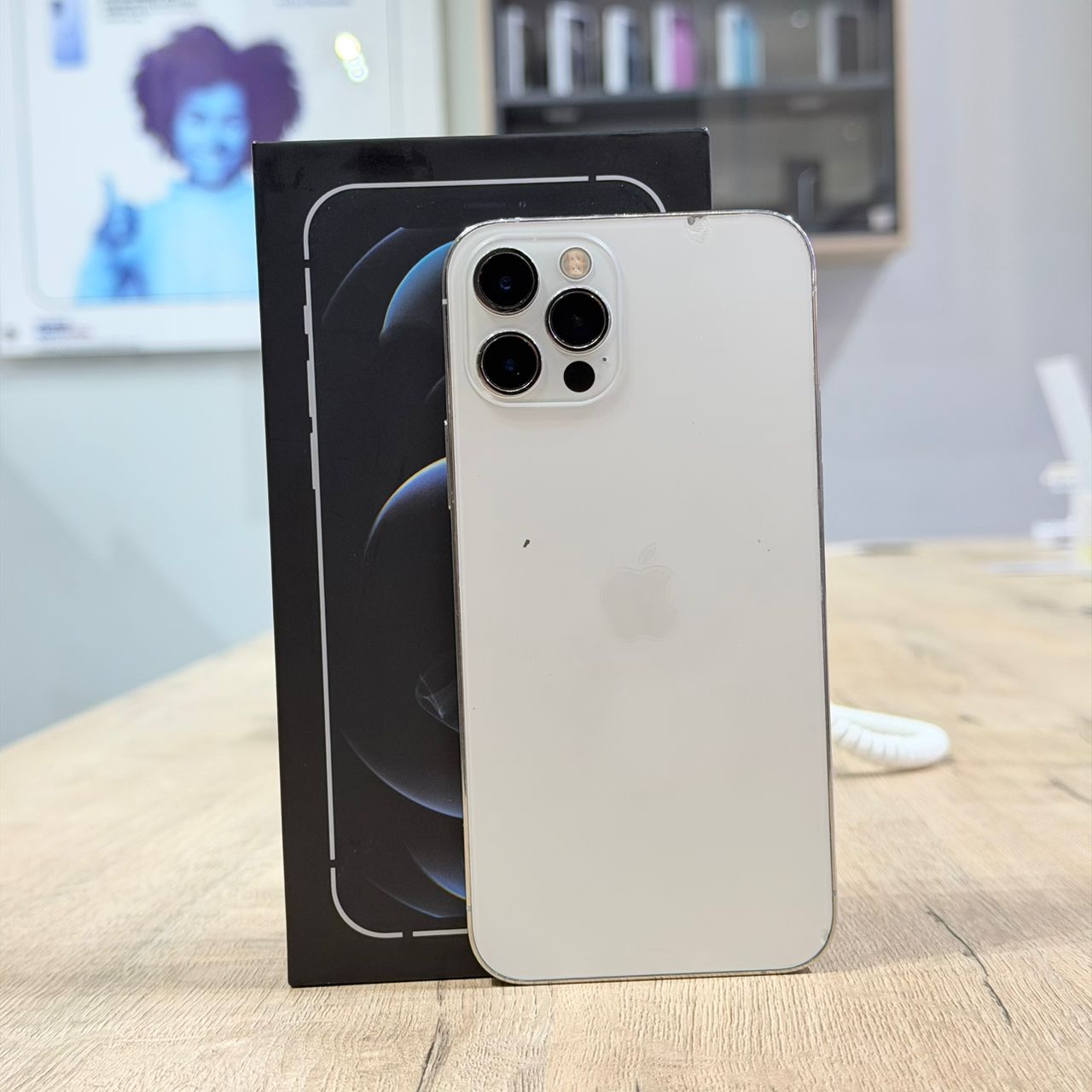 Used iPhone 12 Pro 128GB - Silver