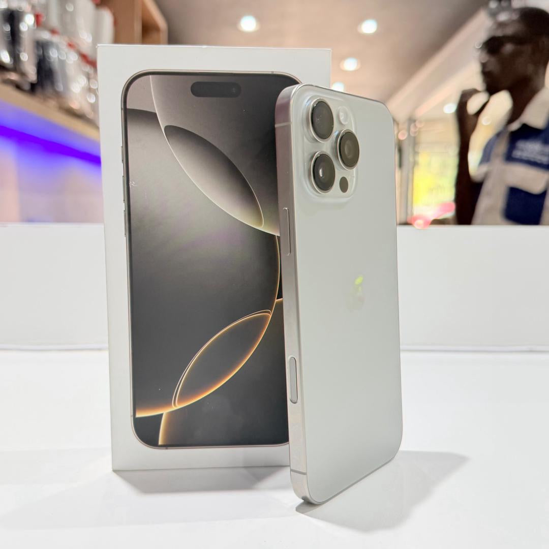 Used iPhone 16 Pro Max 256GB - Natural Titanium