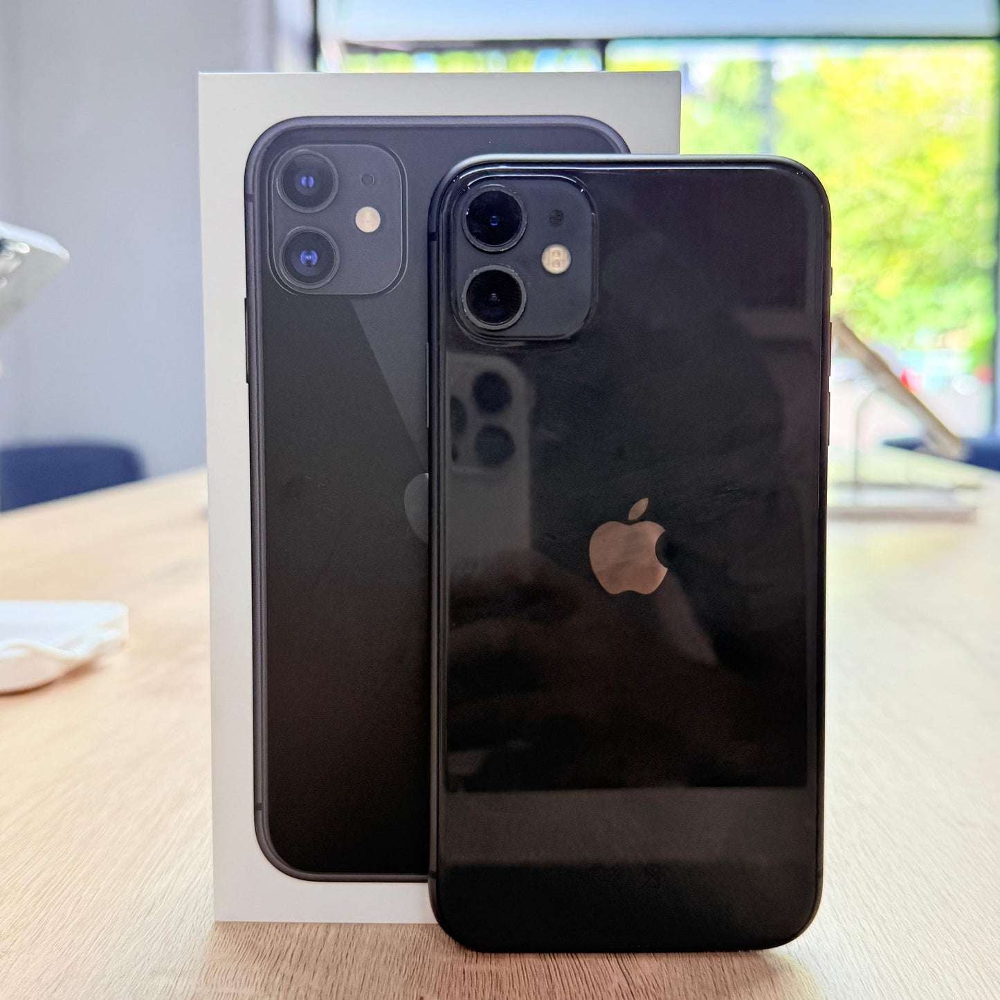 Used iPhone 11 128GB - Black