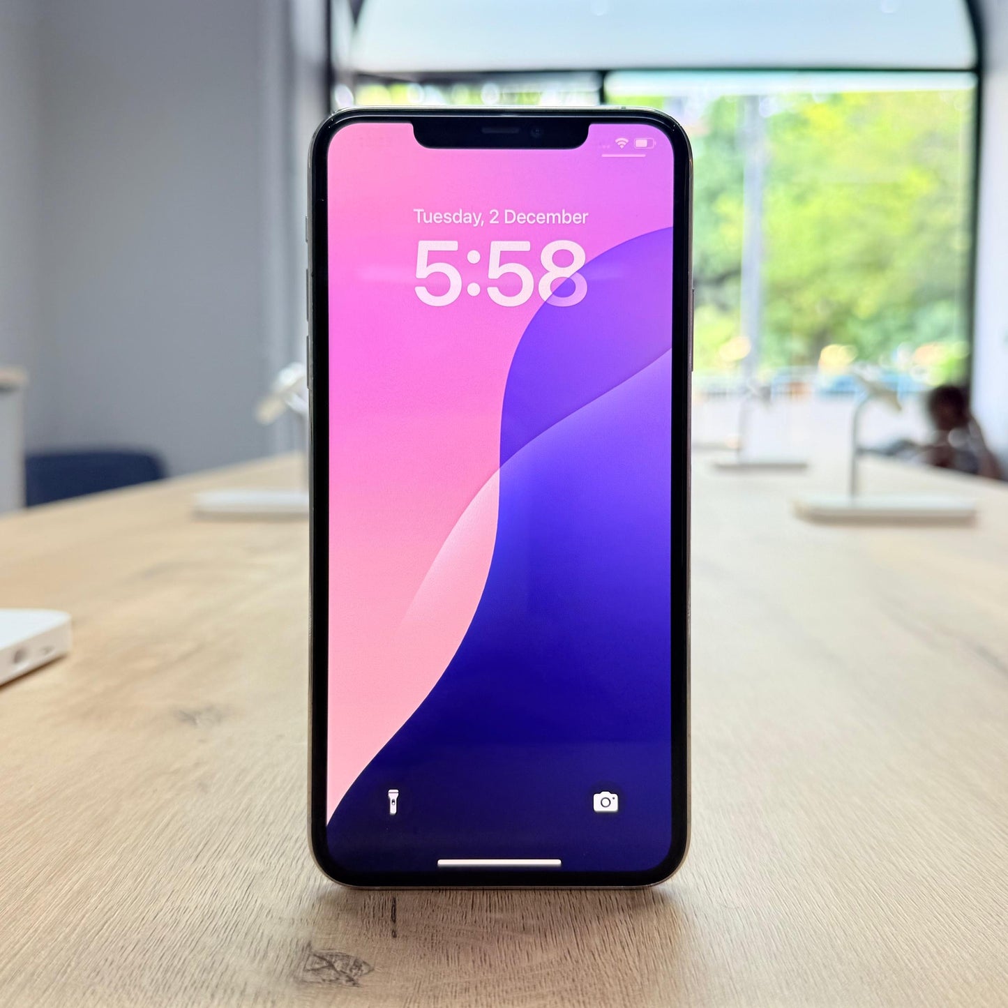 Used iPhone 11 Pro Max 256GB - Silver