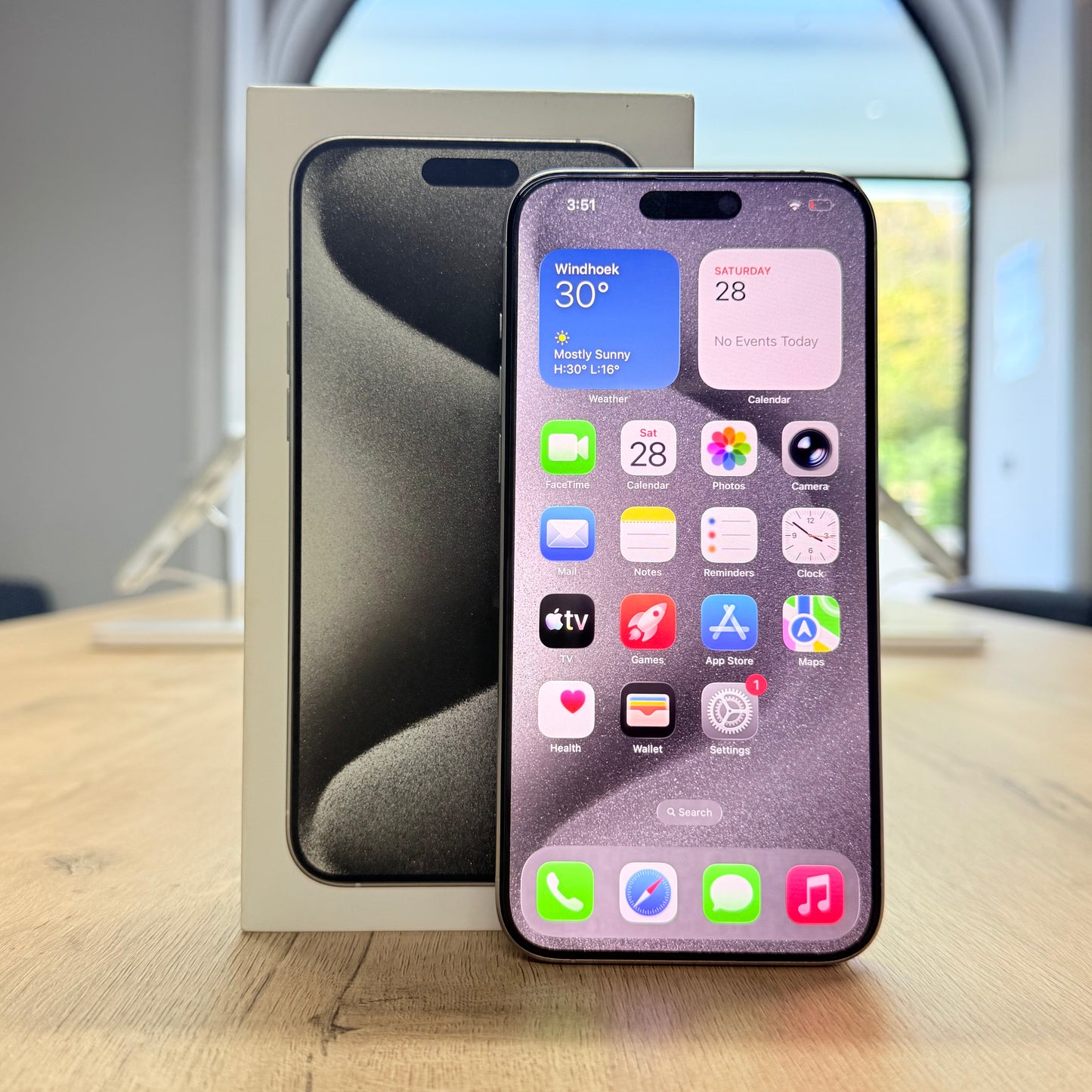 Used iPhone 15 Pro  Max 256GB - White Titanium/BH 87%