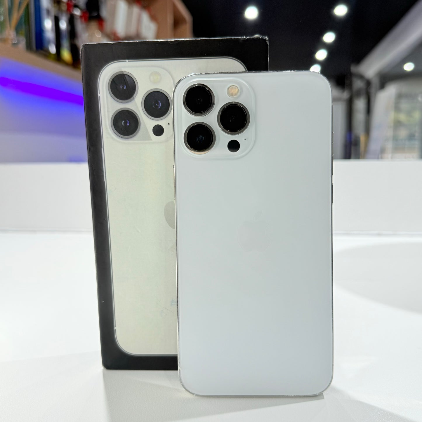 Used iPhone 13 Pro Max 256GB - Silver