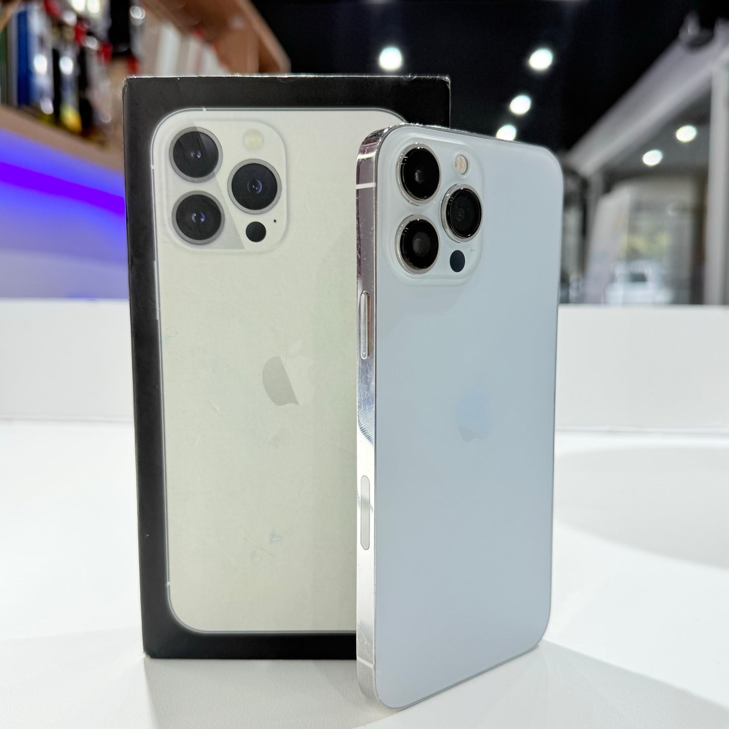 Used iPhone 13 Pro Max 256GB - Silver