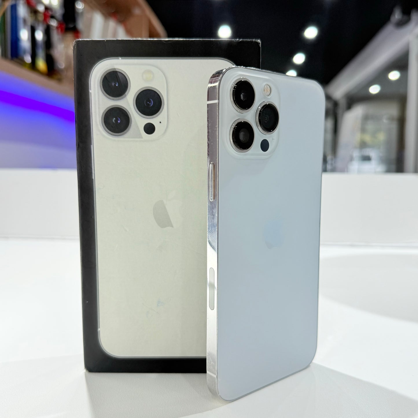 Used iPhone 13 Pro Max 256GB - Silver