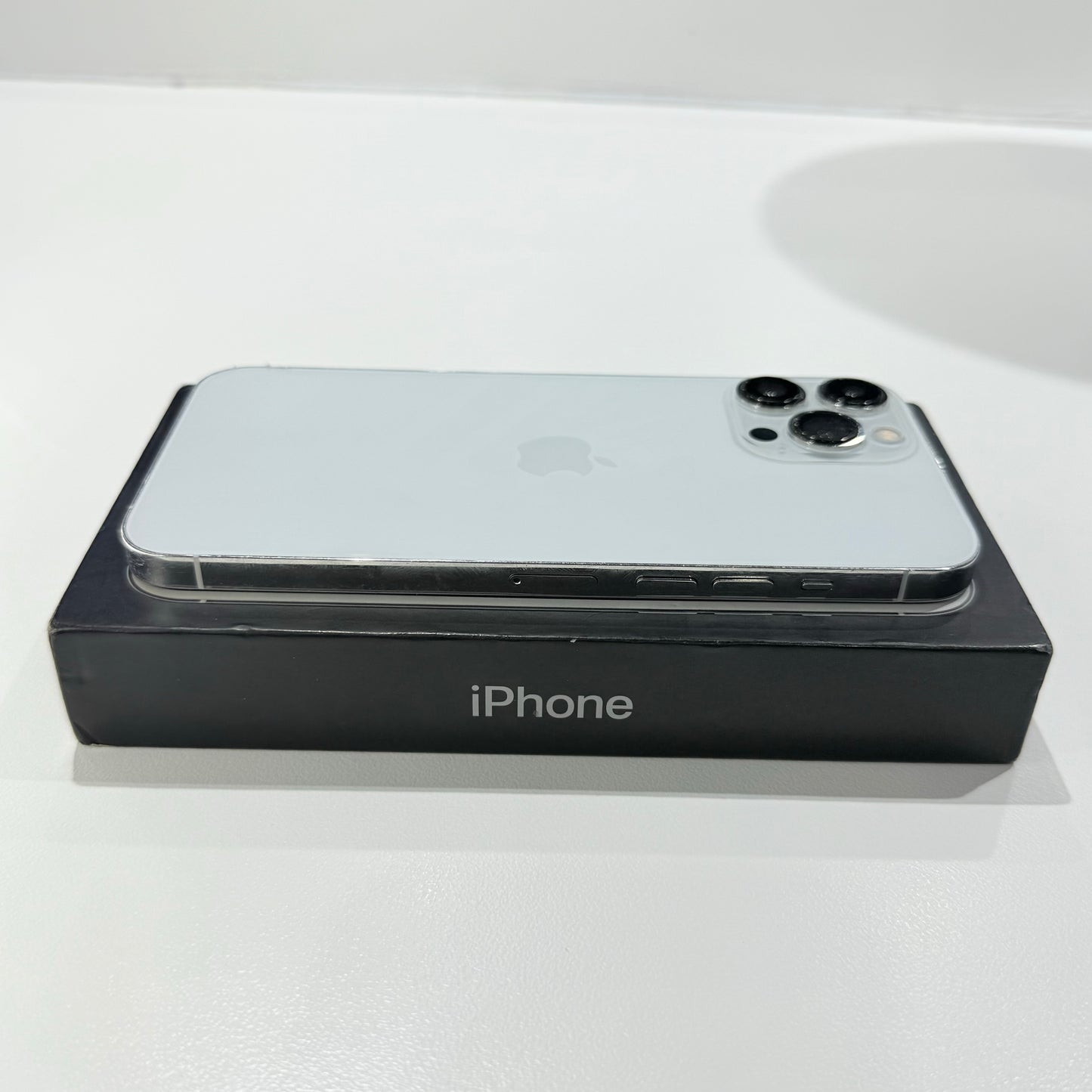 Used iPhone 13 Pro Max 256GB - Silver
