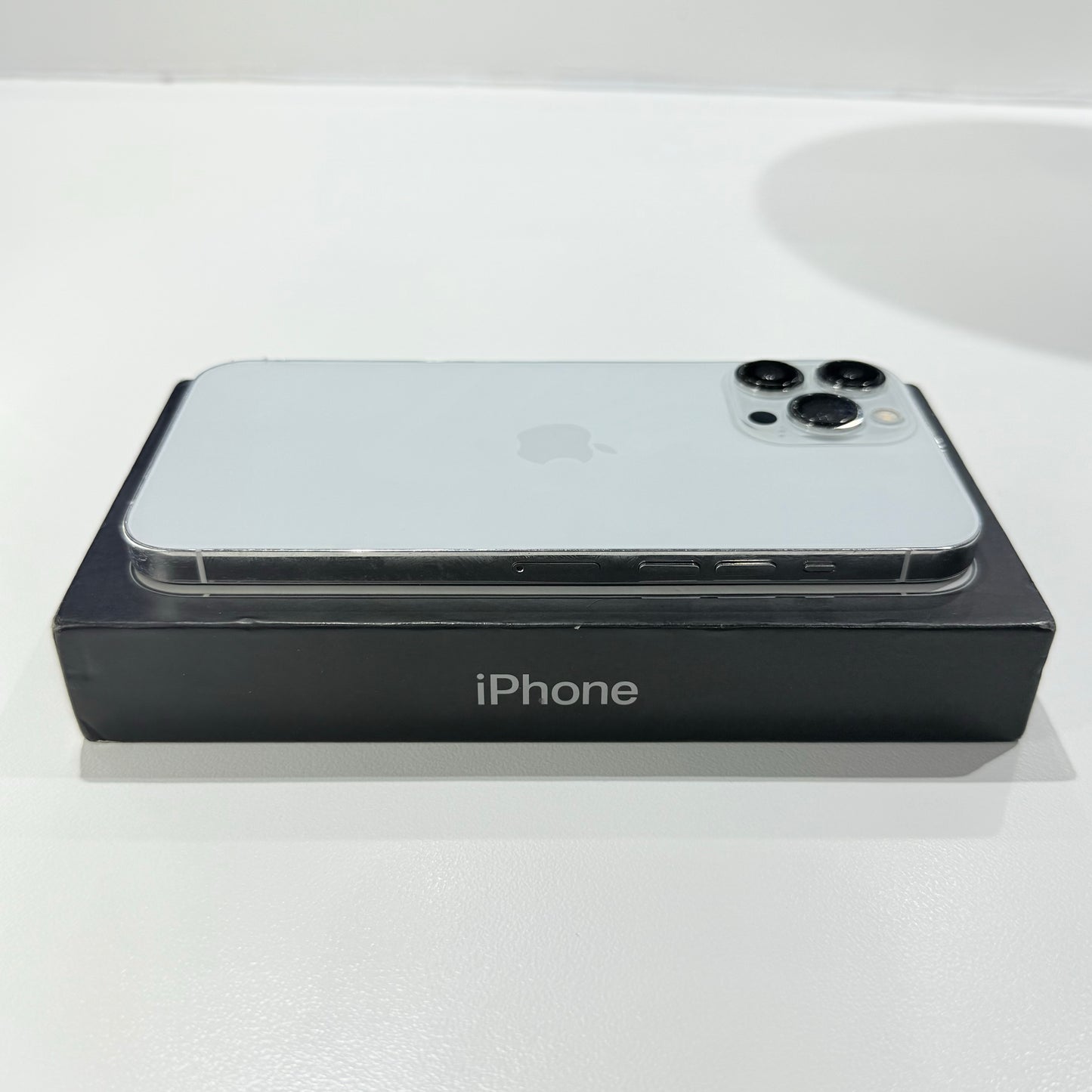 Used iPhone 13 Pro Max 256GB - Silver