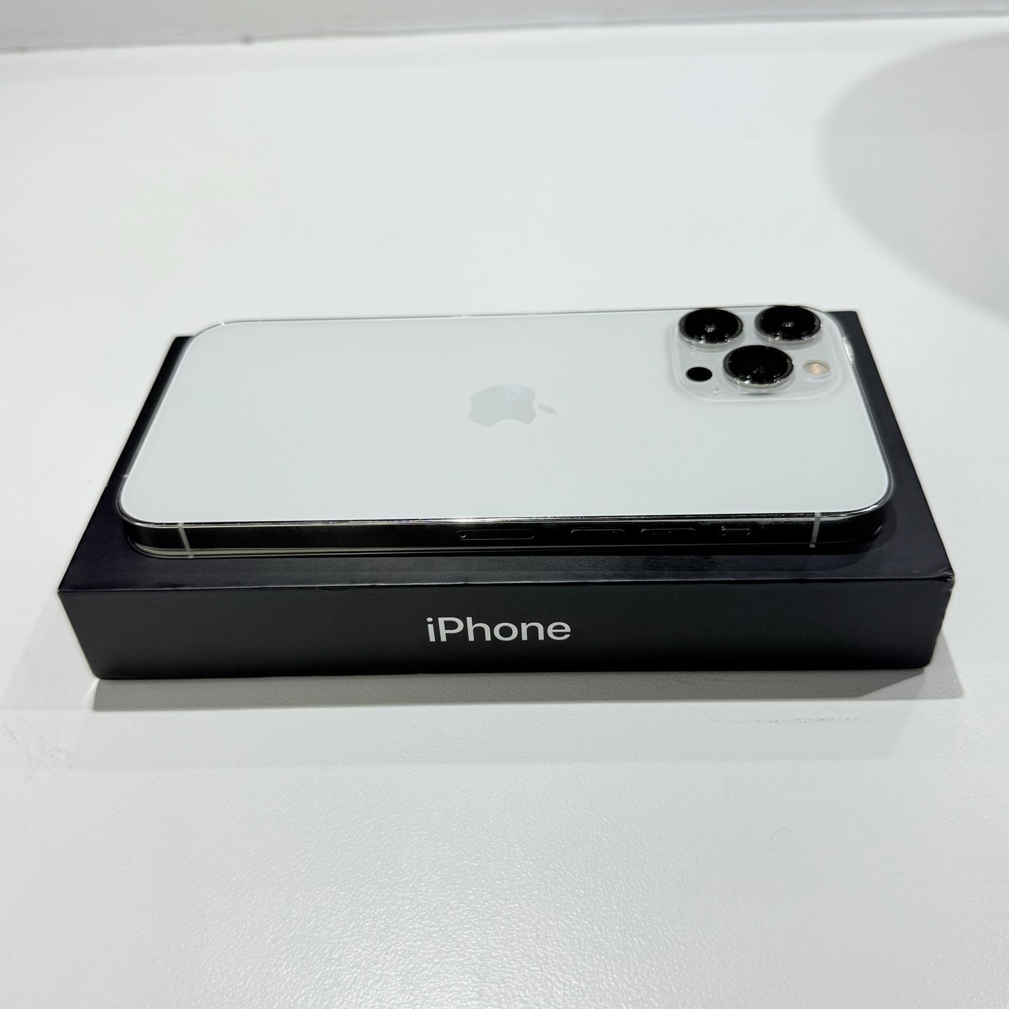 Used iPhone 13 Pro Max 128GB - Silver