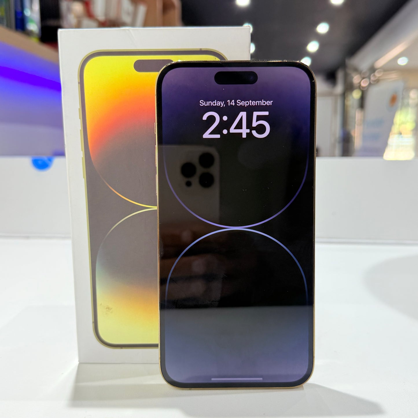 Used iPhone 14 Pro Max - Gold