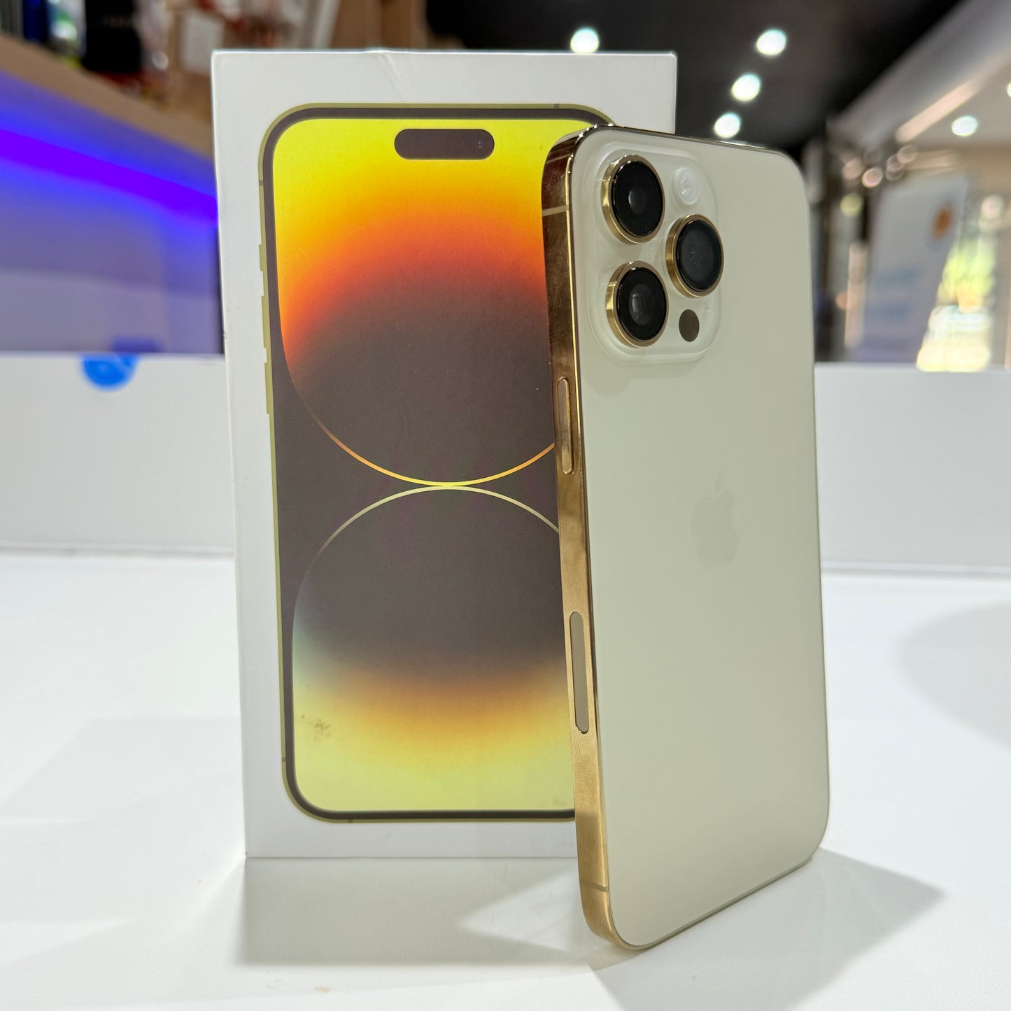 Used iPhone 14 Pro Max - Gold