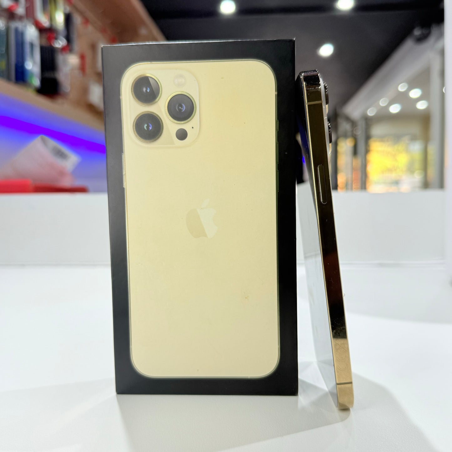 Used iPhone 13 Pro Max 256GB - Gold