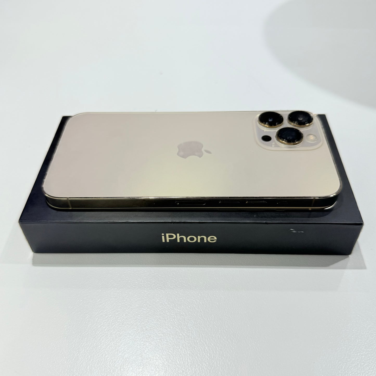 Used iPhone 13 Pro Max 256GB - Gold