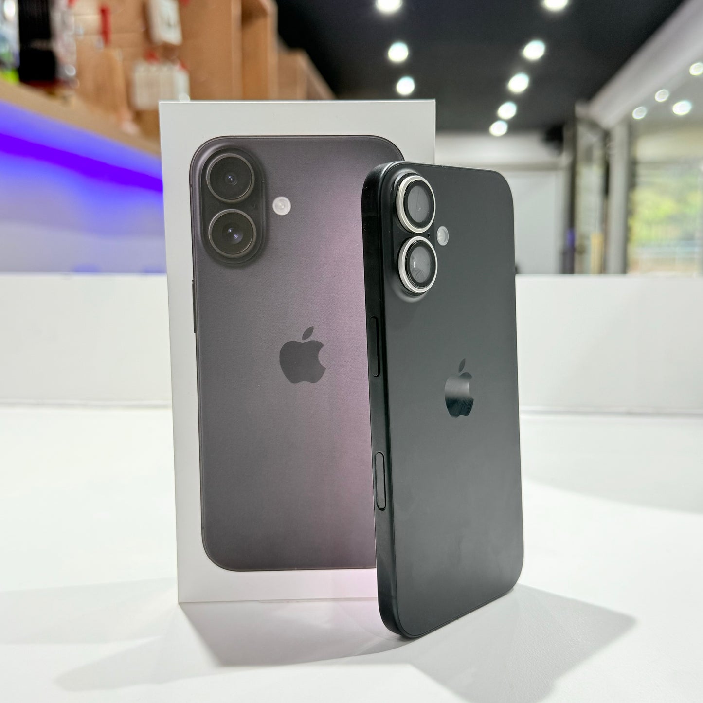 Used iPhone 16 128GB - Black/BH 100%