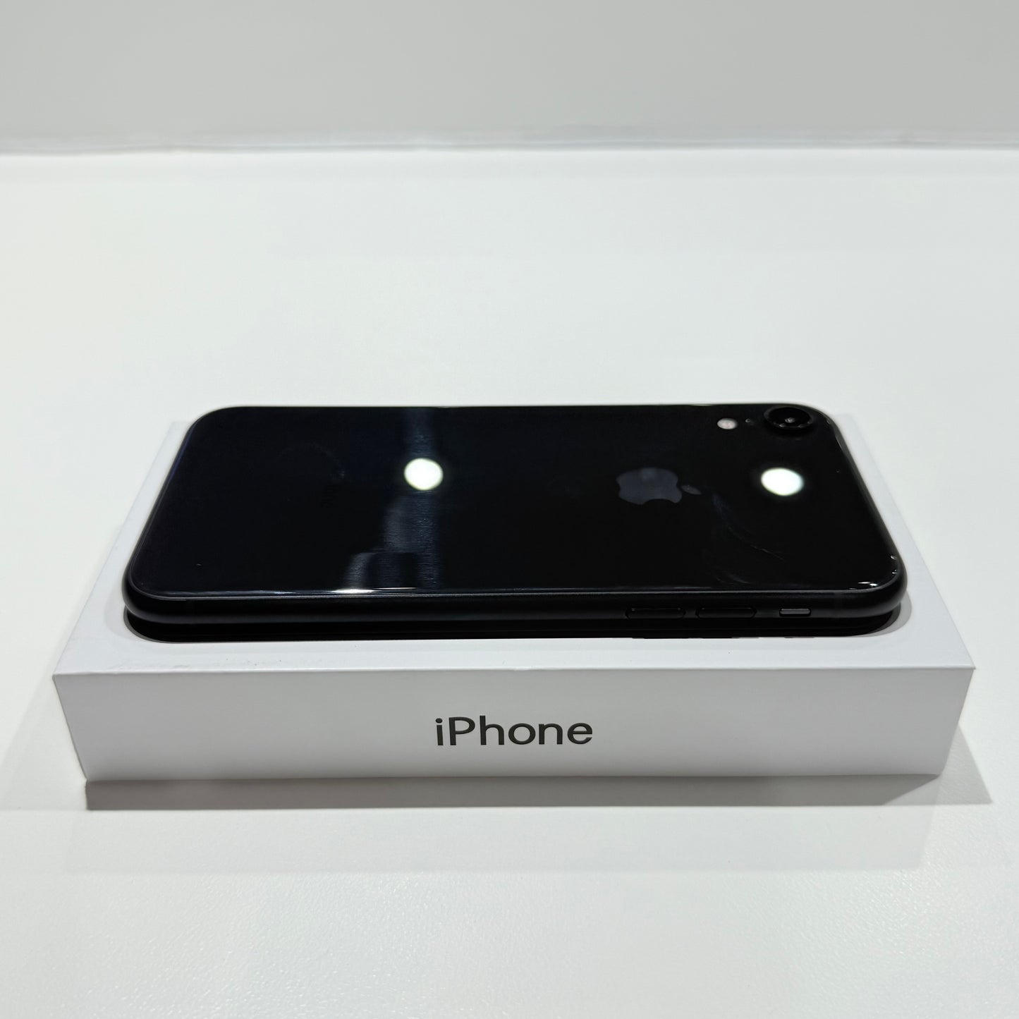 Used iPhone XR 64GB - Black