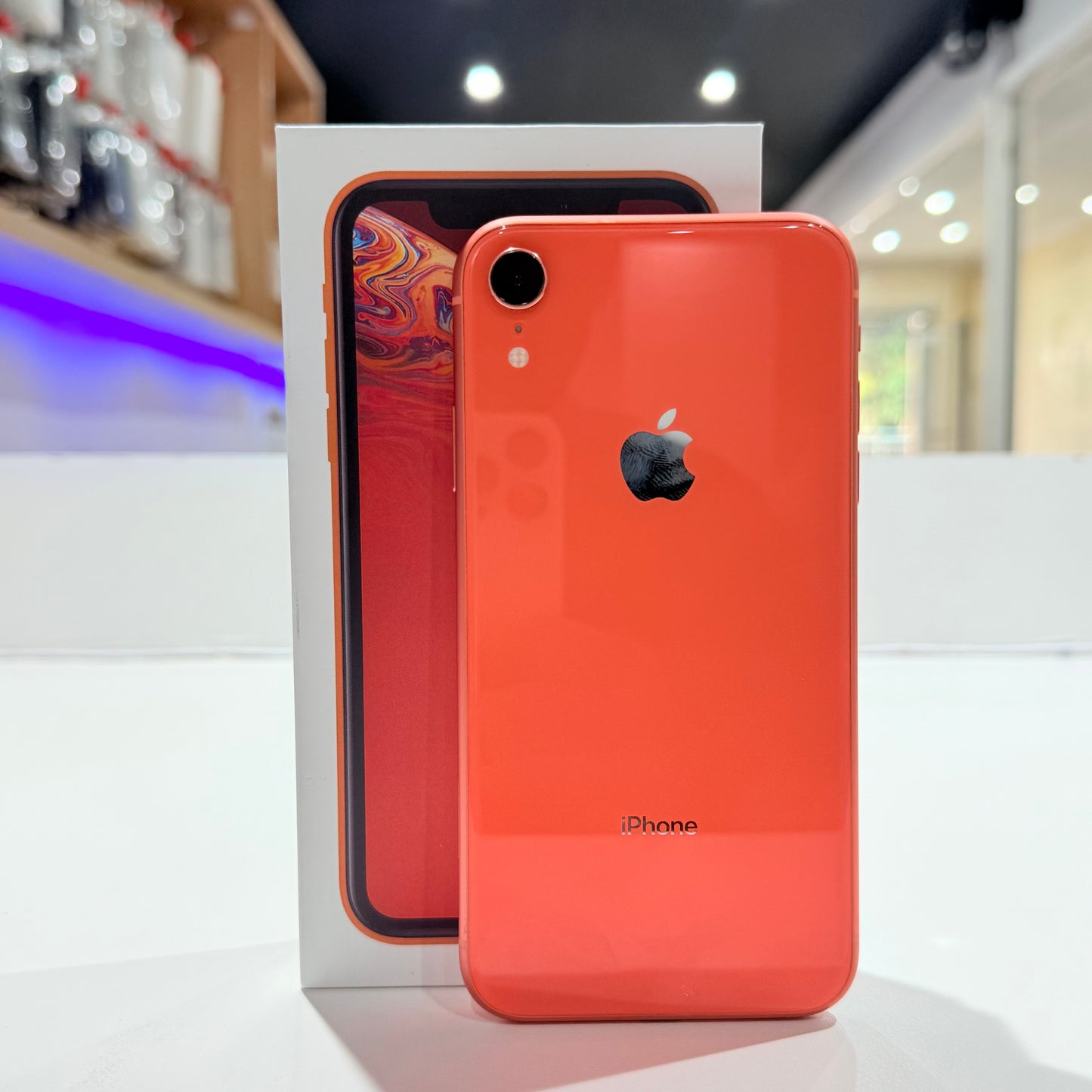 Used iPhone XR 64GB - Coral