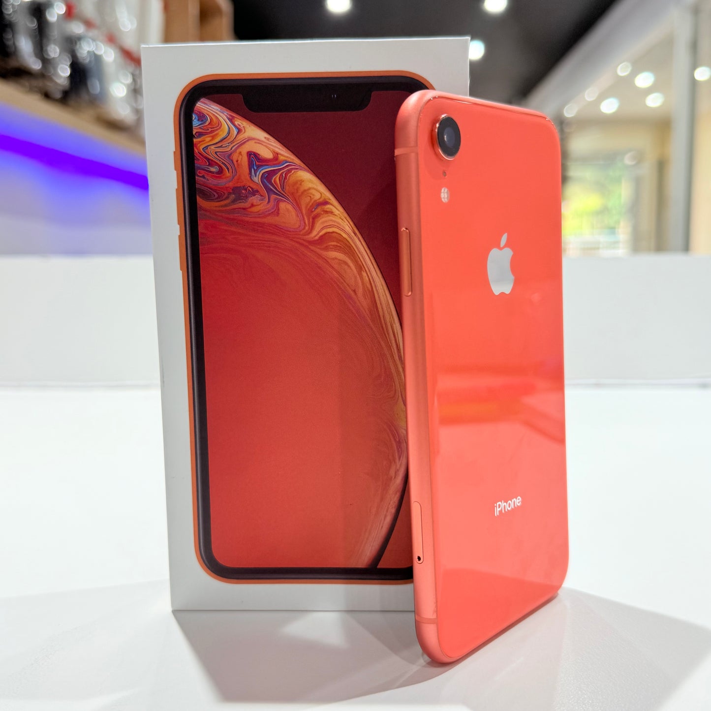 Used iPhone XR 64GB - Coral
