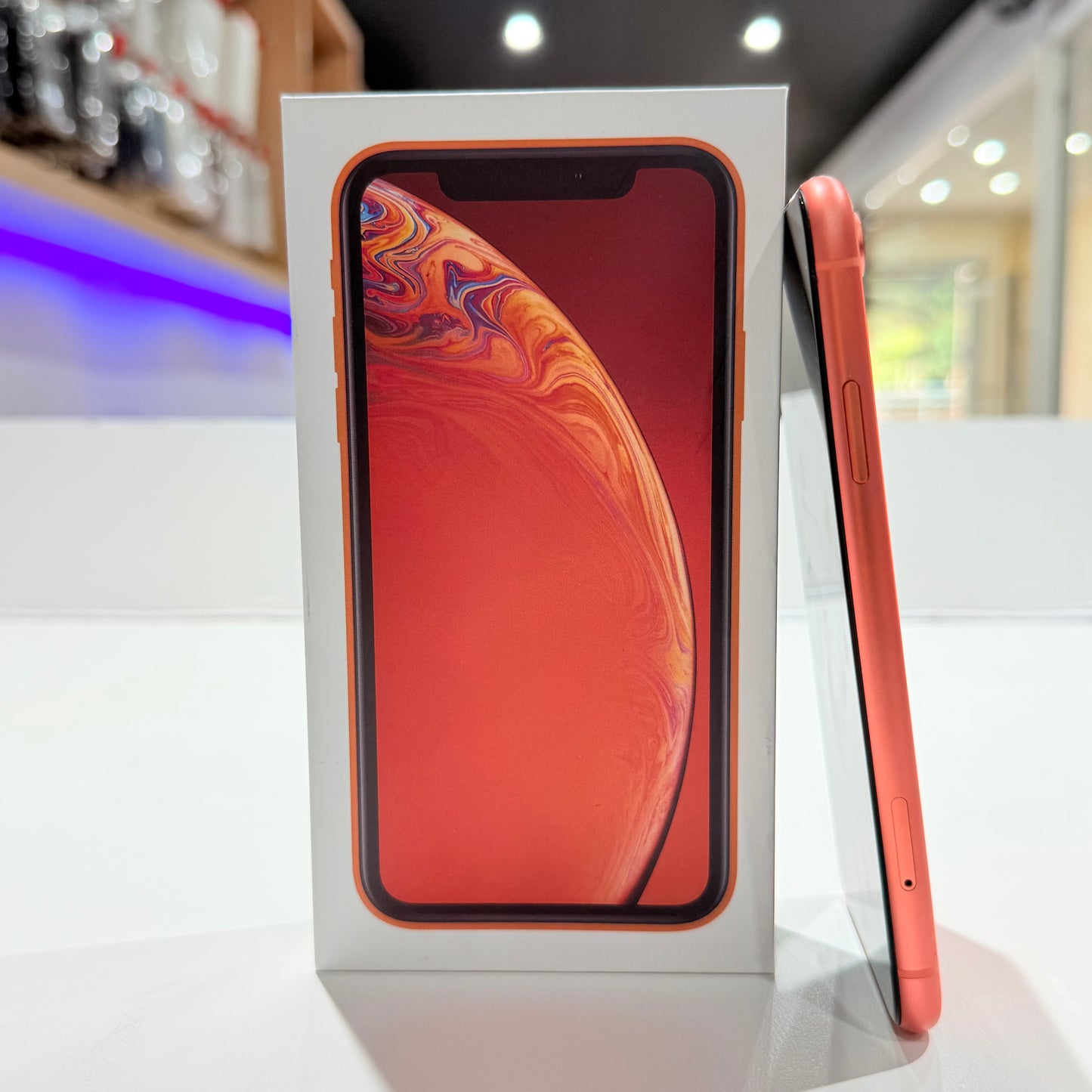 Used iPhone XR 64GB - Coral