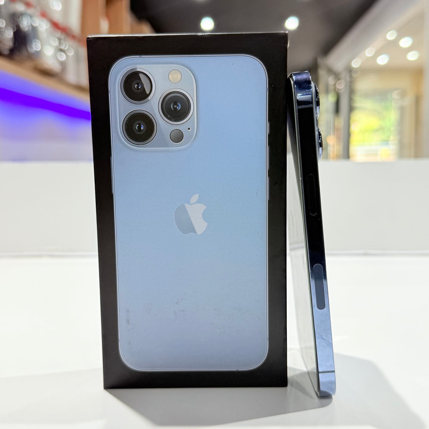 Used iPhone 13 Pro 512GB - Sierra Blue