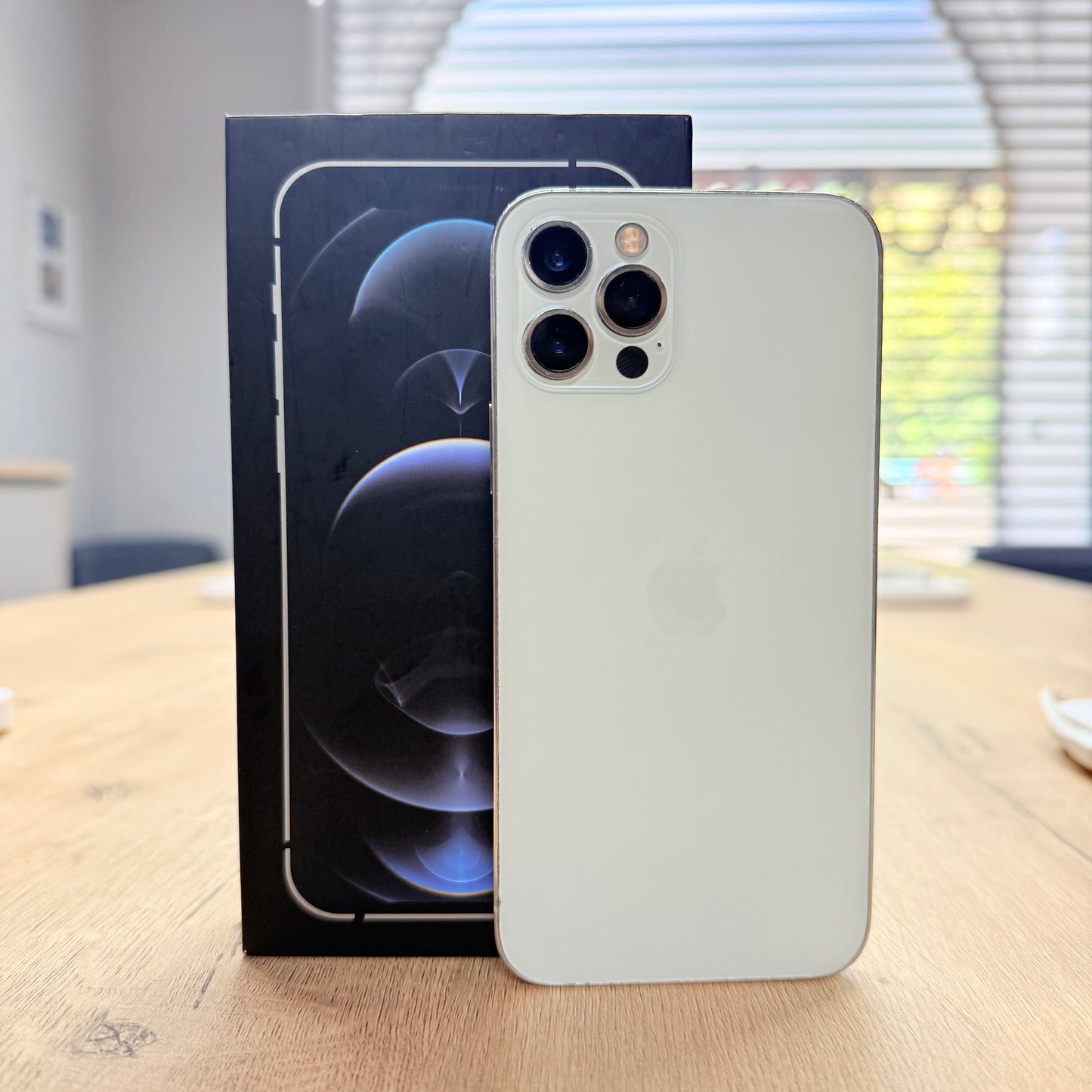 Used iPhone 12 Pro 256GB - Silver/BH -100%