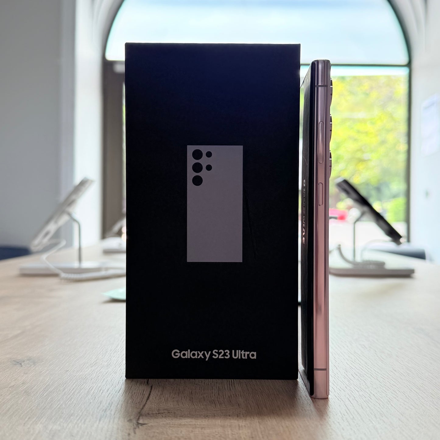 Used Samsung S23 Ultra -Lavender/ 256GB