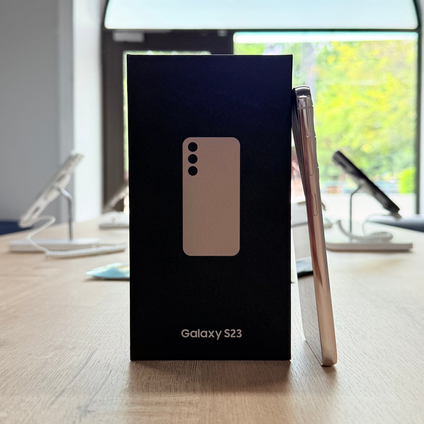 Used Samsung S23 -256GB/ Cream