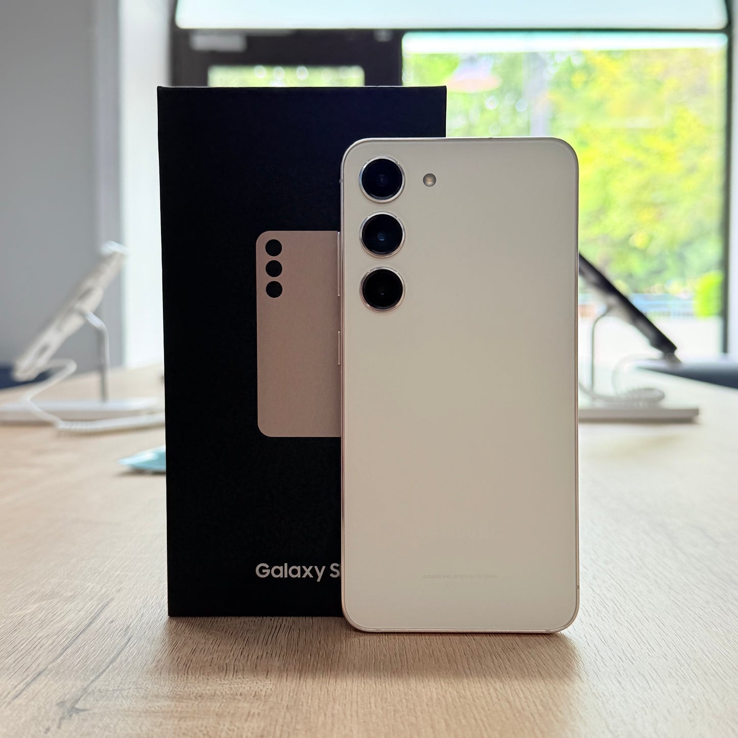 Used Samsung S23 -256GB/ Cream