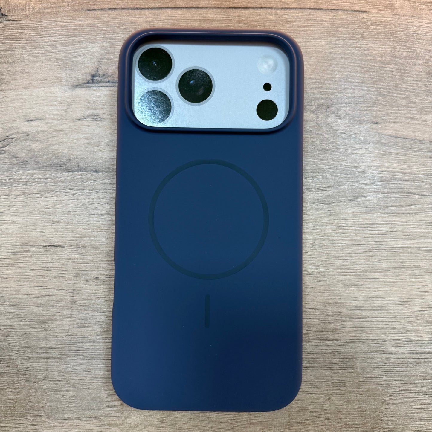 iPhone 17 Pro  (Silicone Magnetic Case) - Blue