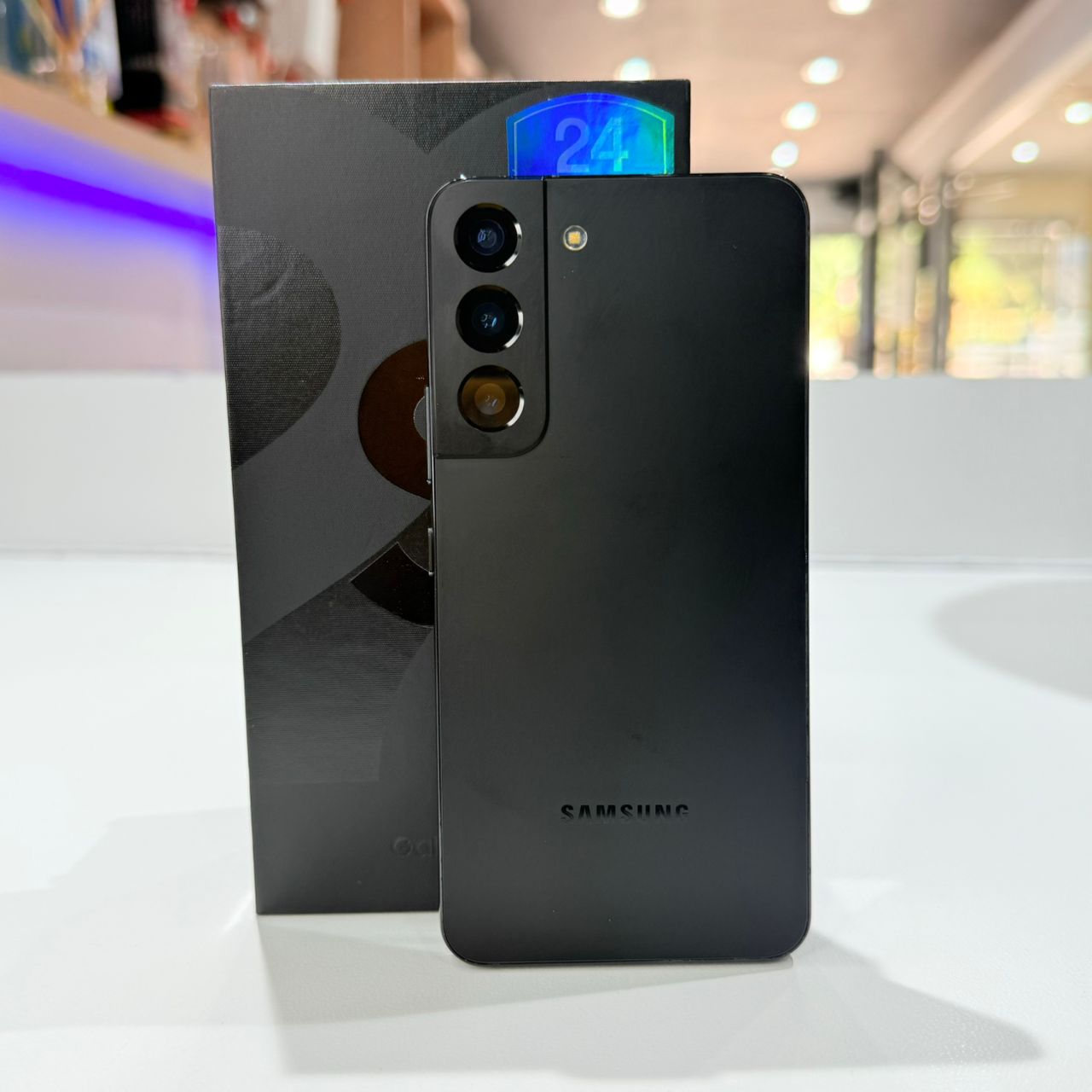 Used Samsung S22 - 256GB