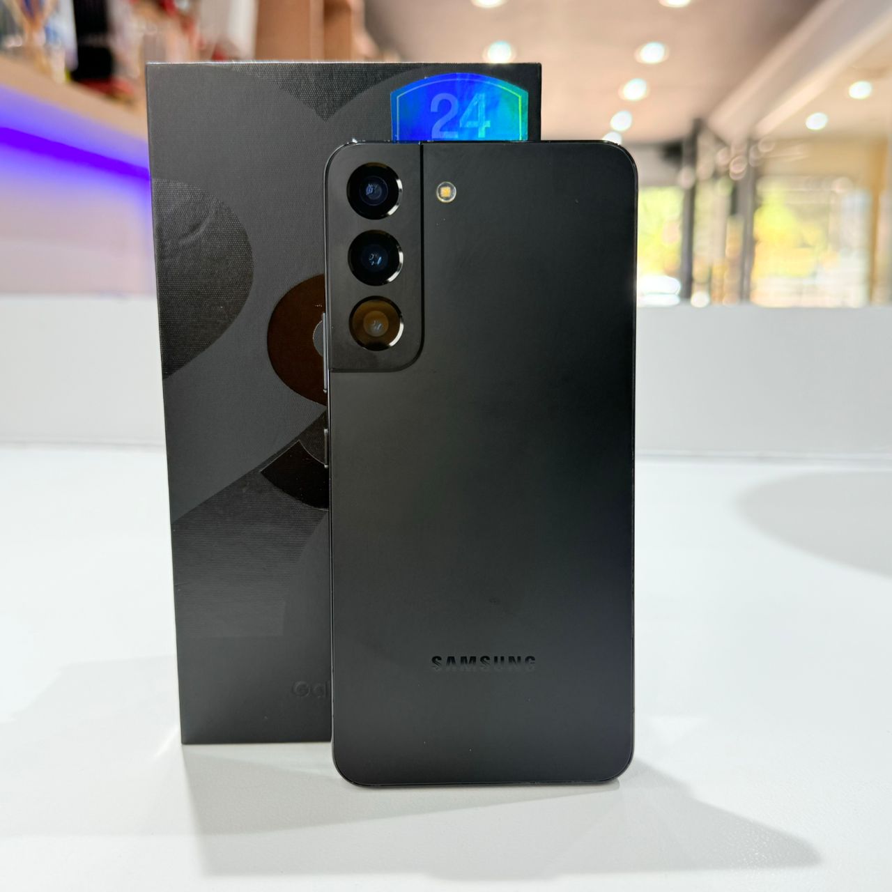 Used Samsung S22 - 256GB