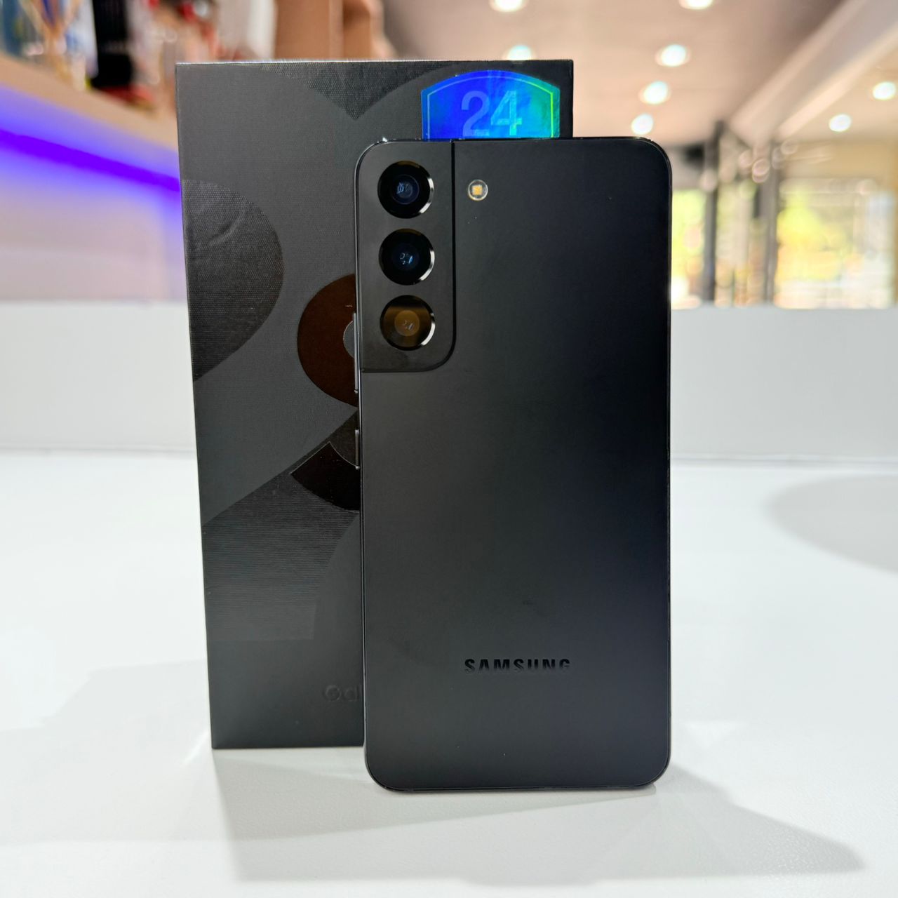 Used Samsung S22 - 256GB