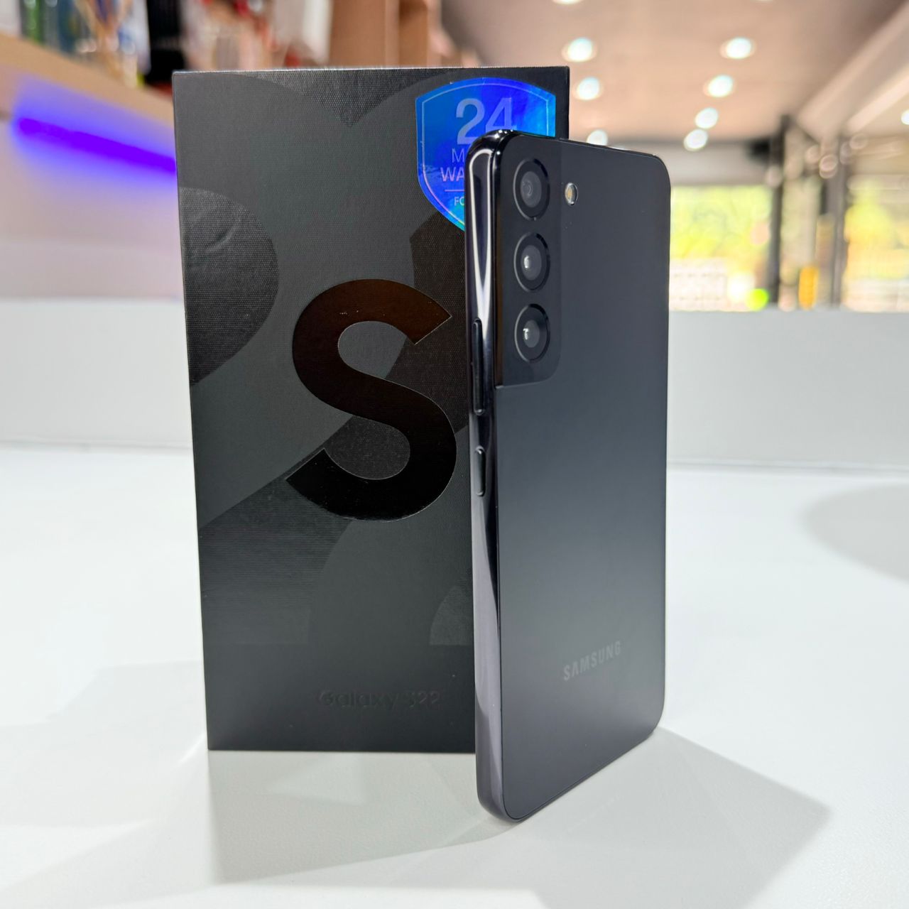 Used Samsung S22 - 256GB