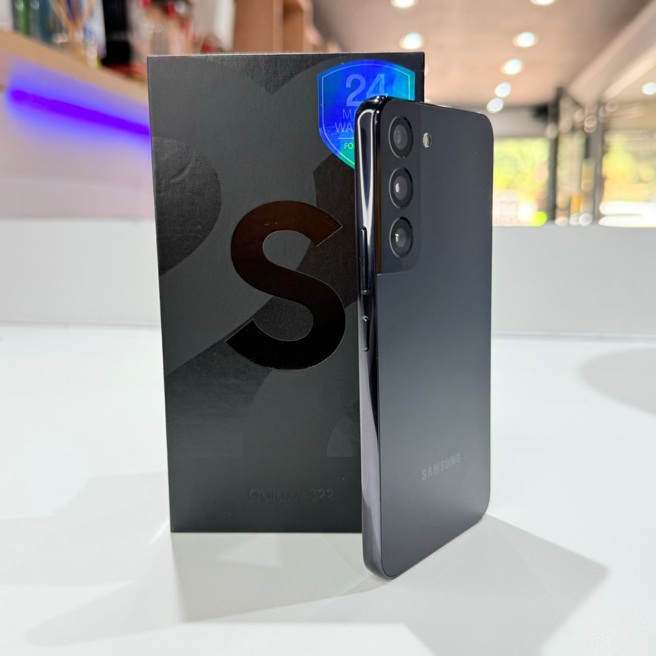 Used Samsung S22 - 256GB